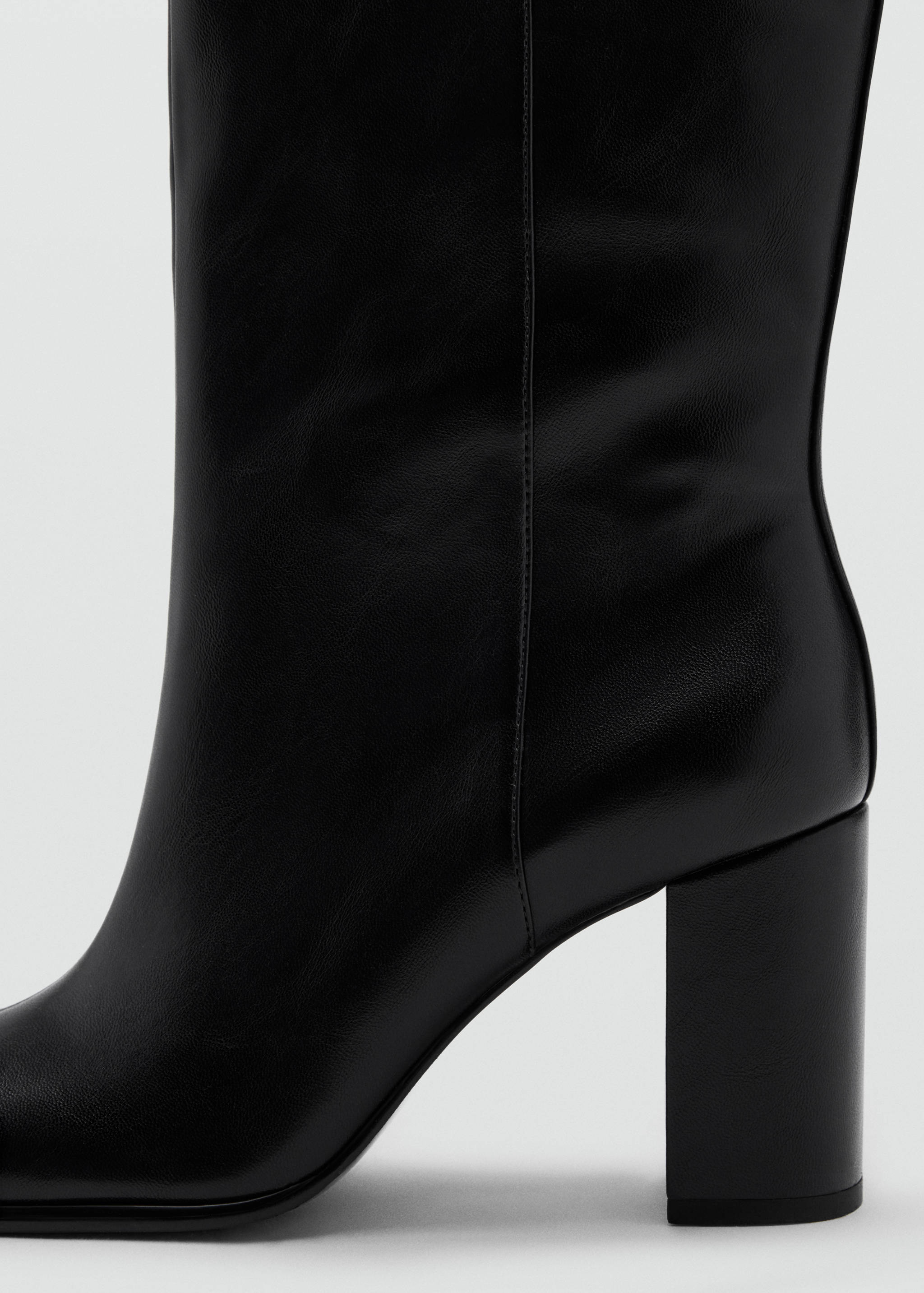 High block-heel boot - Details of the article 1