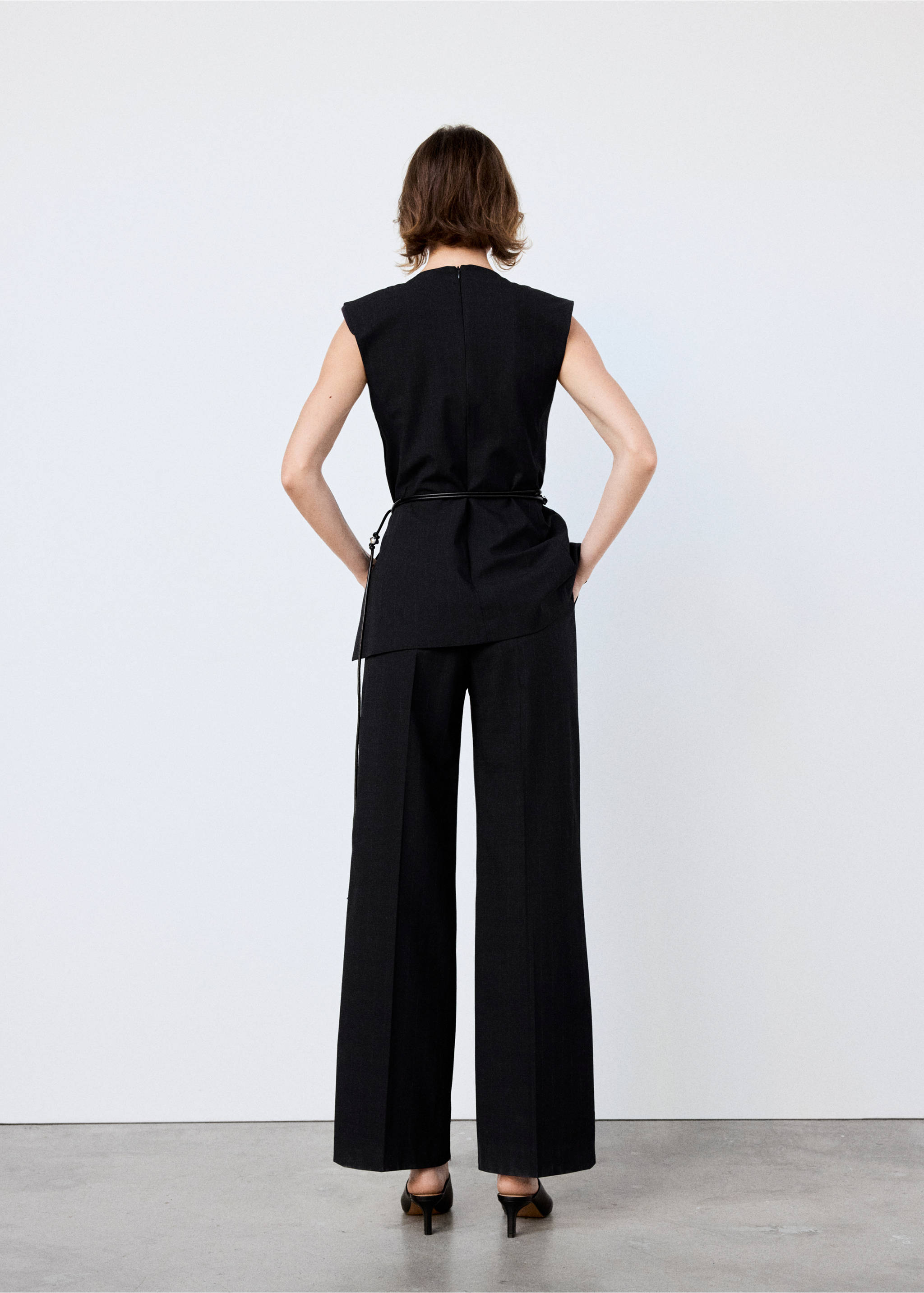 Combined jumpsuit with beaded belt - Reverse of the article, Black. Ref: 37055994-00.