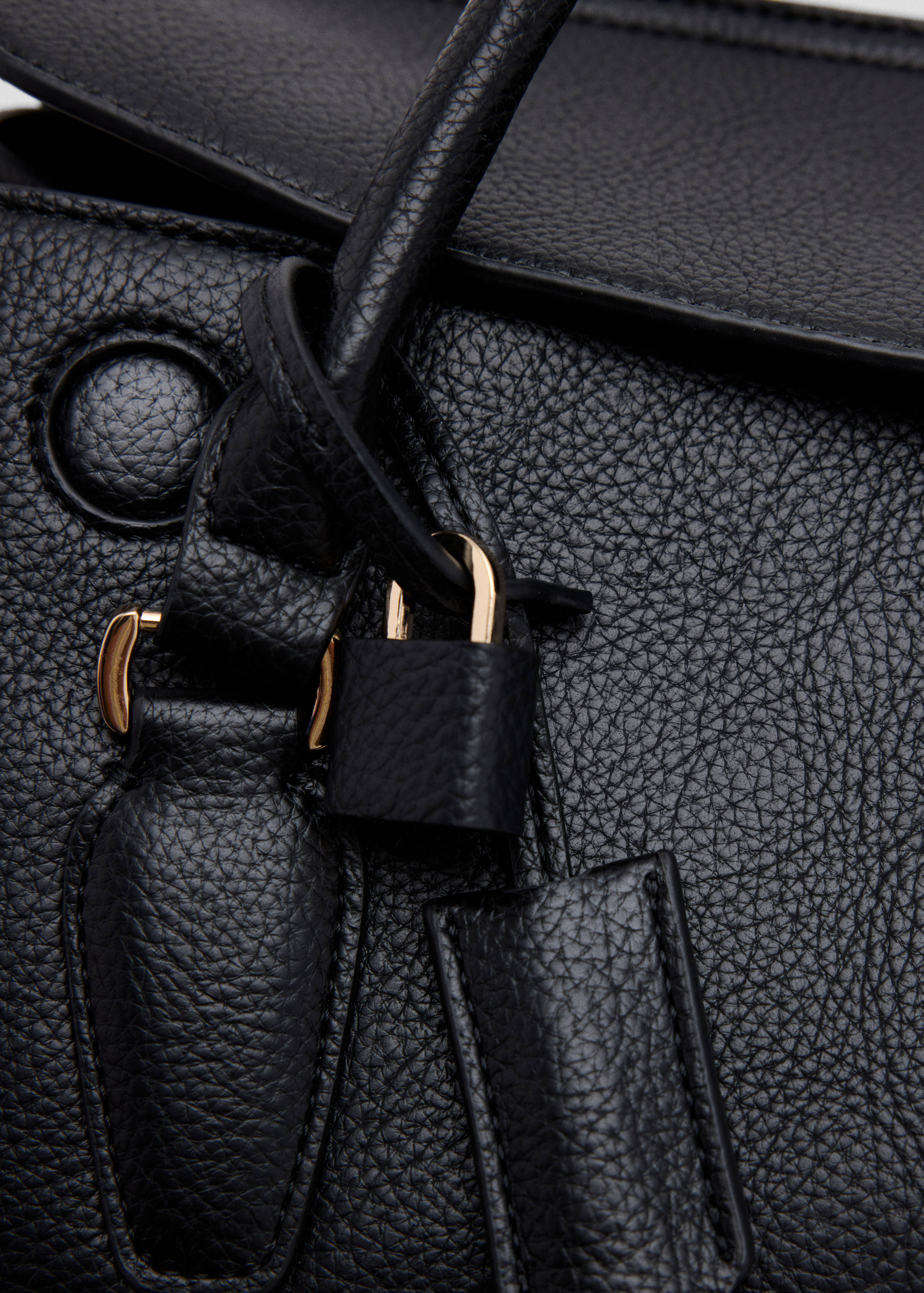 Sac bandoulière effet cuir avec détail charm - Détail de l'article 2