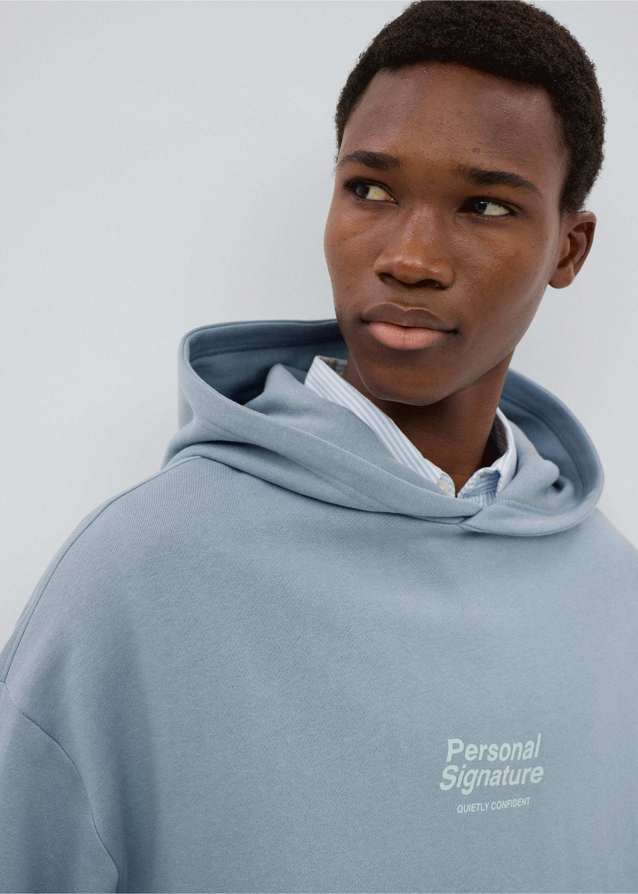 Cotton hooded sweatshirt with text print - Details of the article 1, Blue. Ref: 37056003-00.