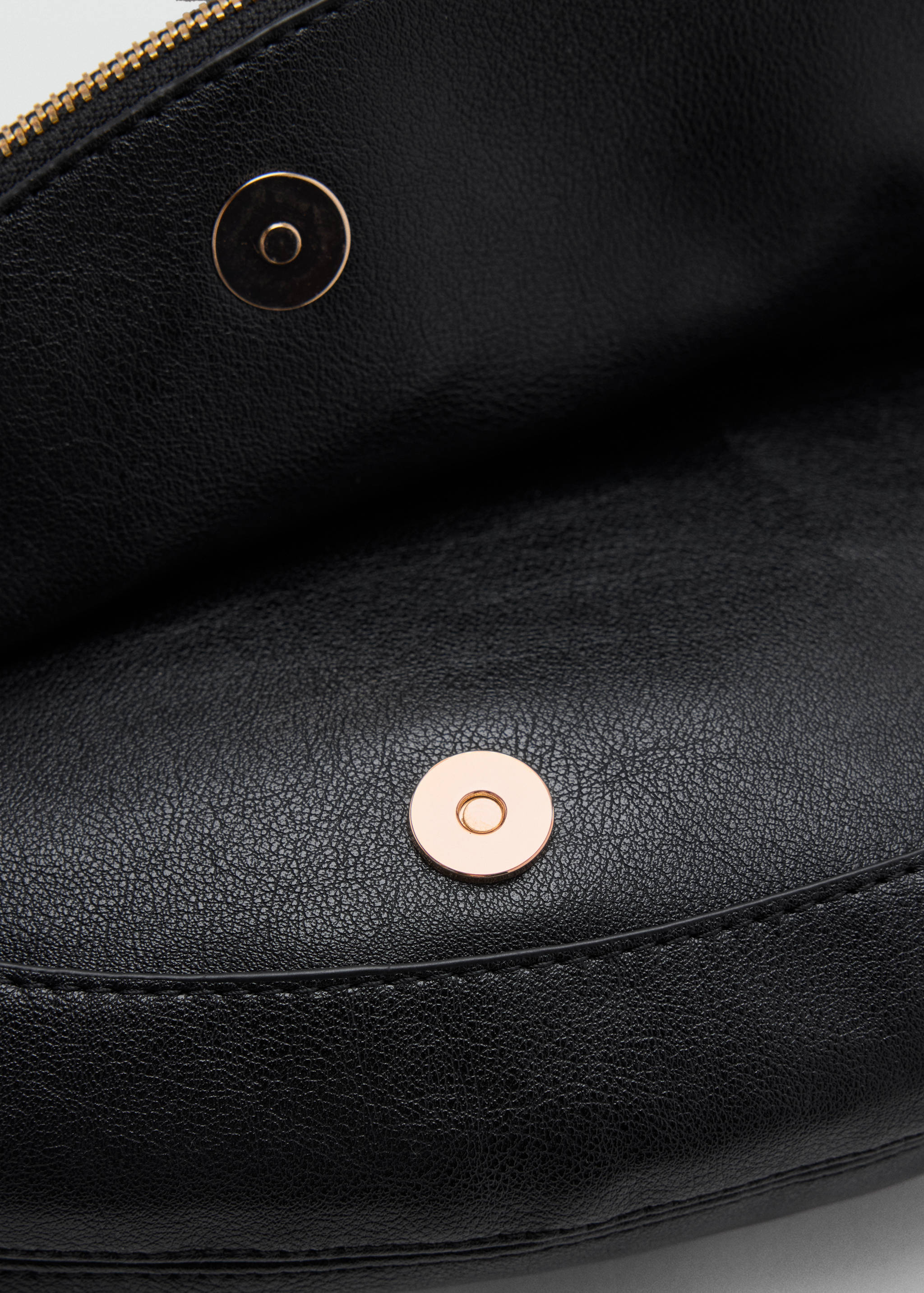 Leather-effect half-moon shoulder bag - Details of the article 2