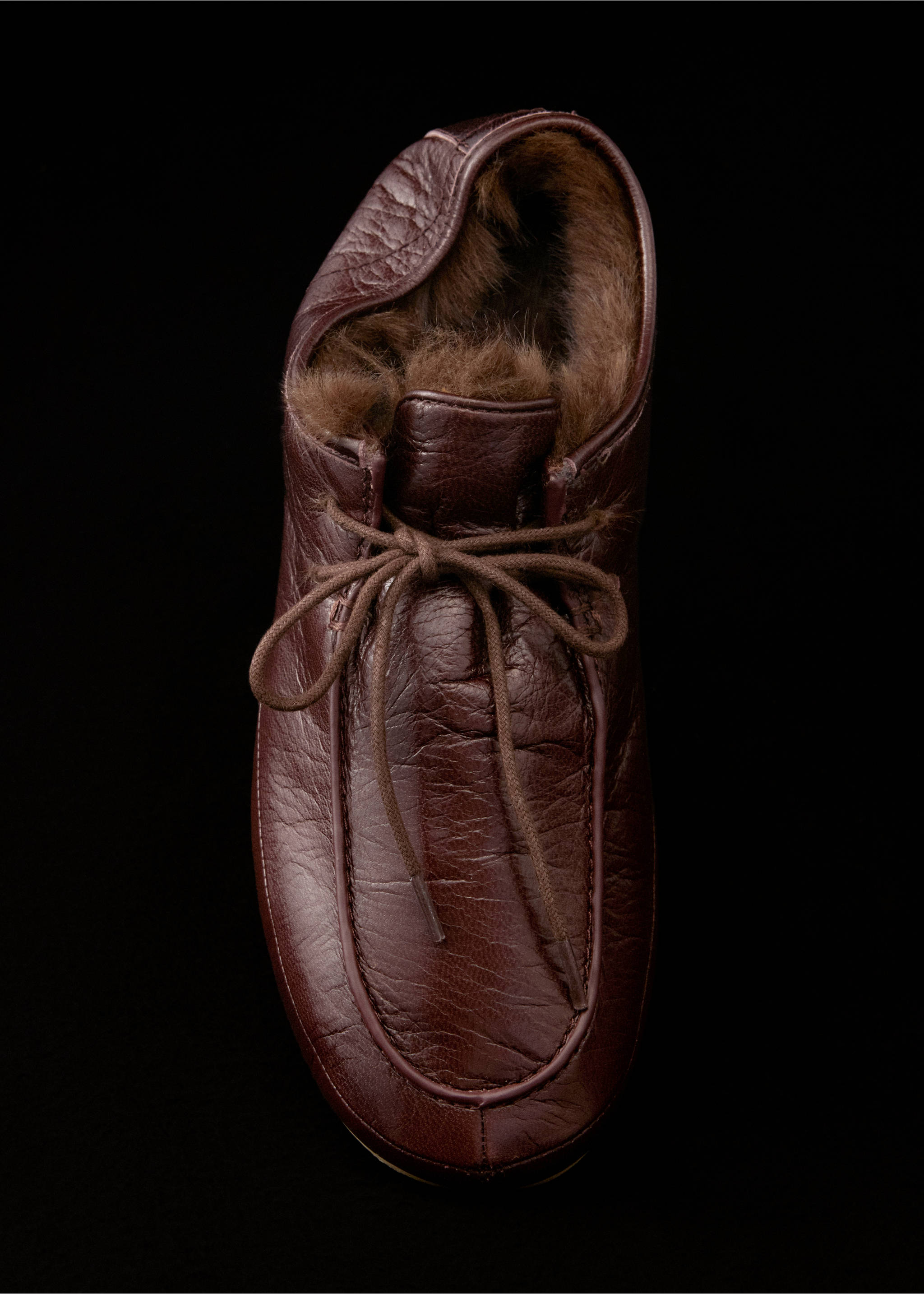 Leather moccasins with fur lining - Details of the article 5, Chocolate. Ref: 37056010-00.