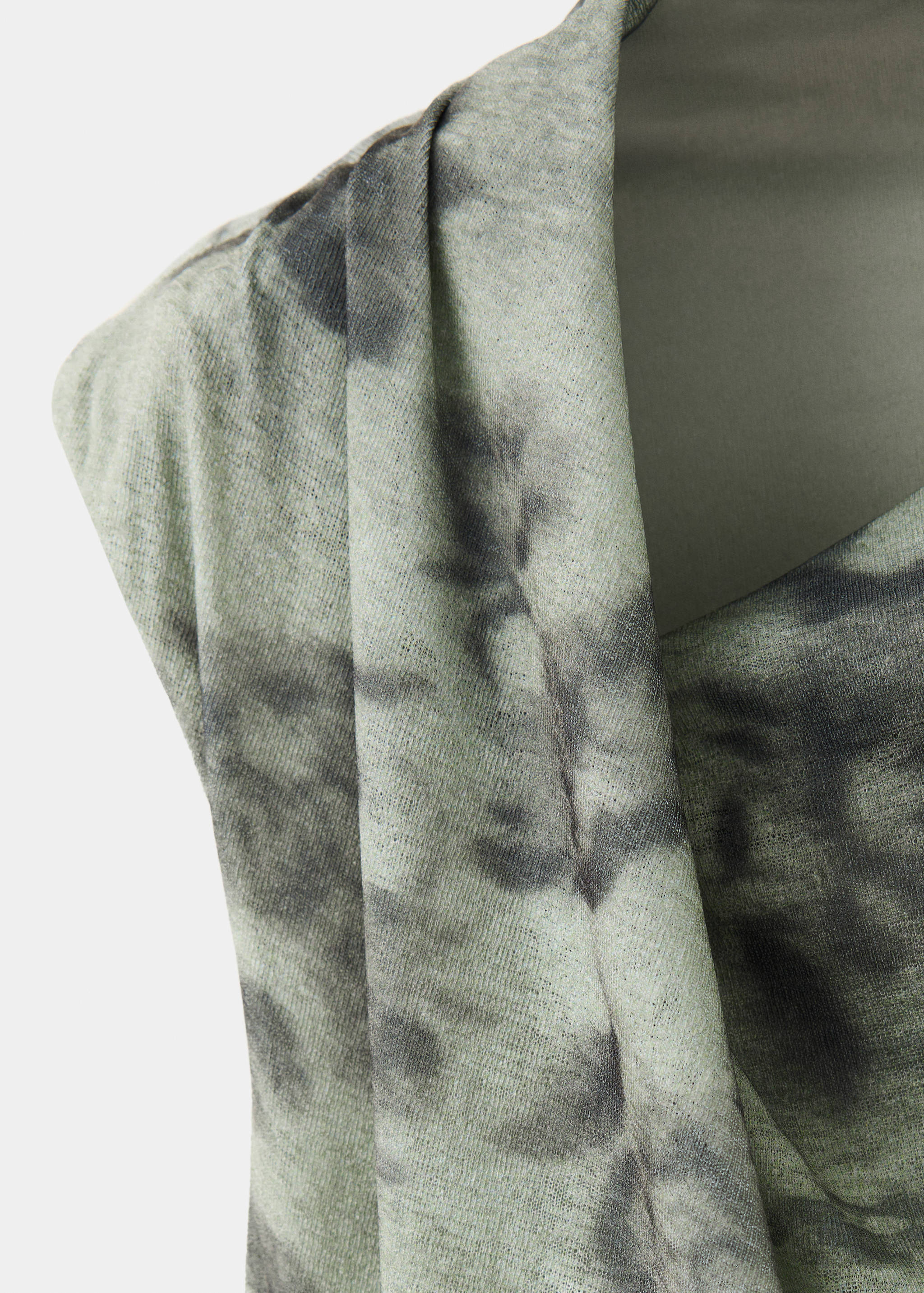 Asymmetric side ruched dress - Details of the article 8