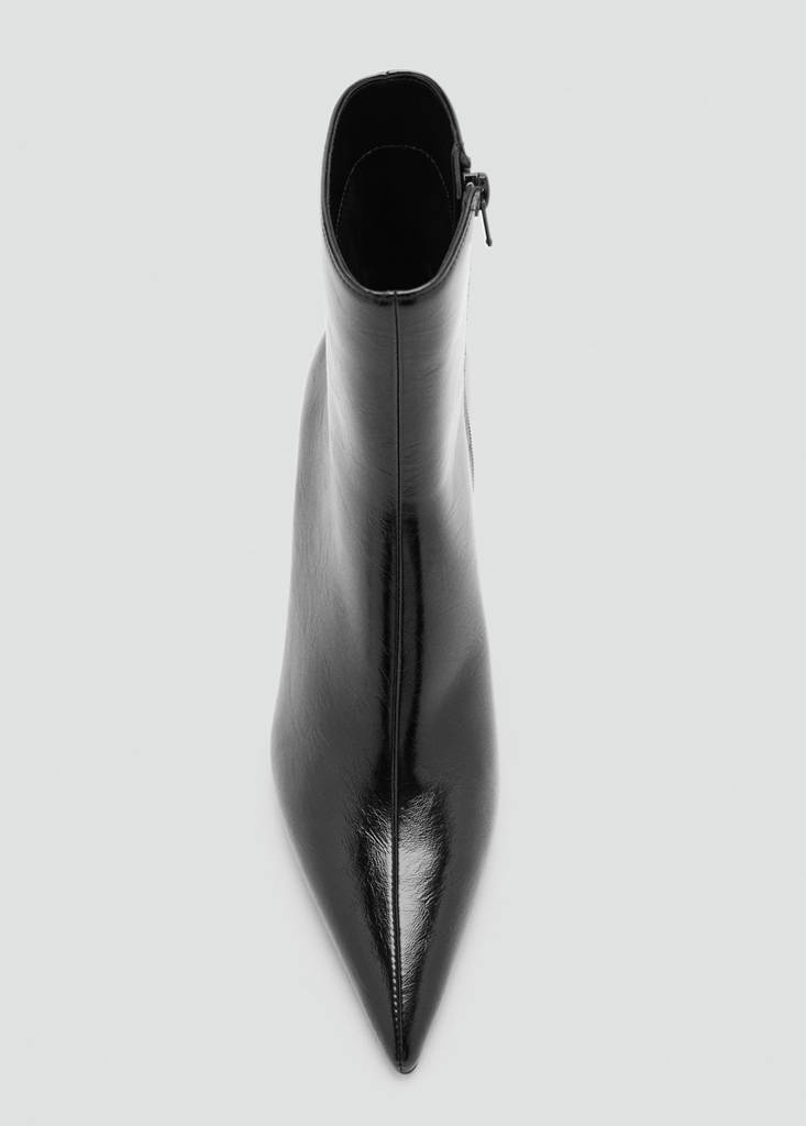 Glossy pointed-toe ankle boot — Black