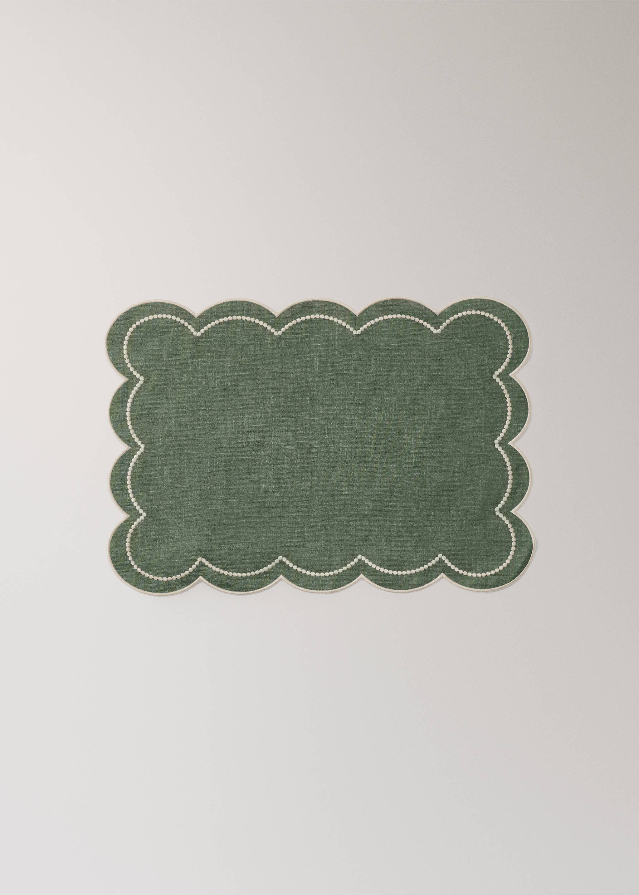 Einzelnes Leinen-Tischset mit besticktem Rand - Artikel ohne Model, Grün. Ref: 37056331-00.