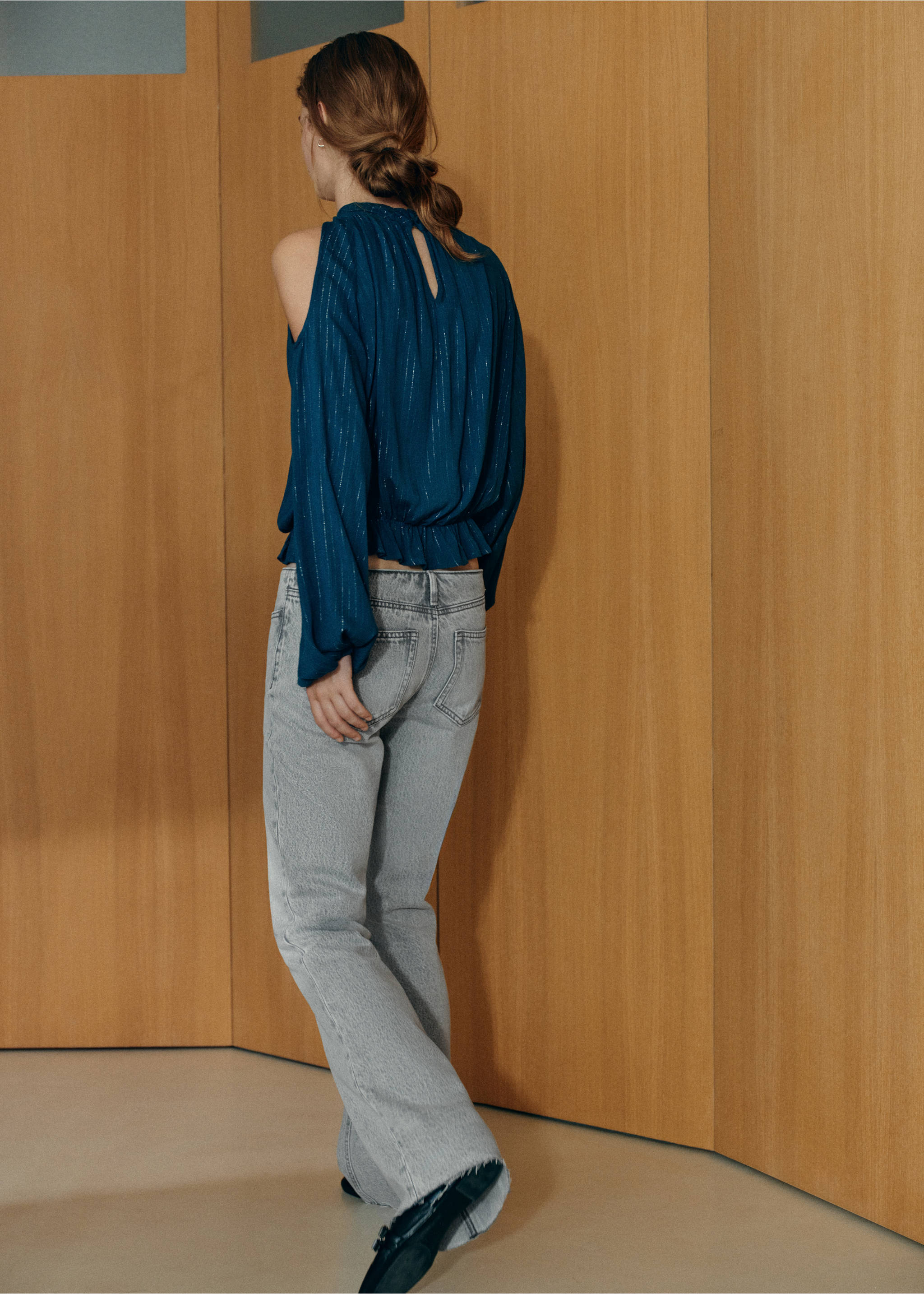 Halter blouse with metallic thread stripes - Reverse of the article, Petrol Blue. Ref: 37056341-00.