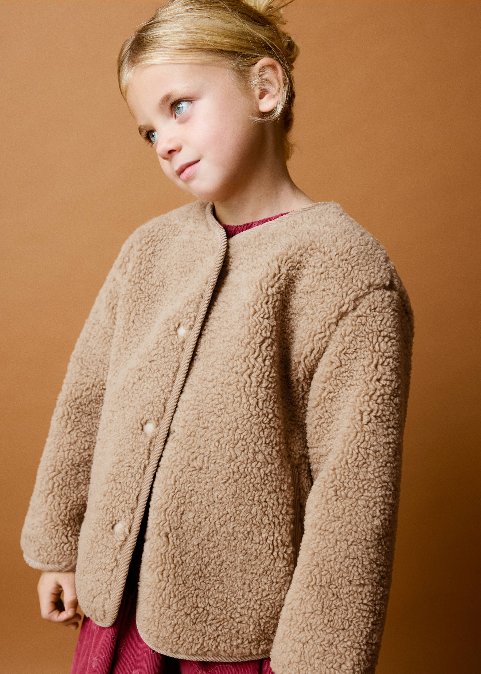 Teddy coat - Details of the article 1, Brown. Ref: 37056344-00.