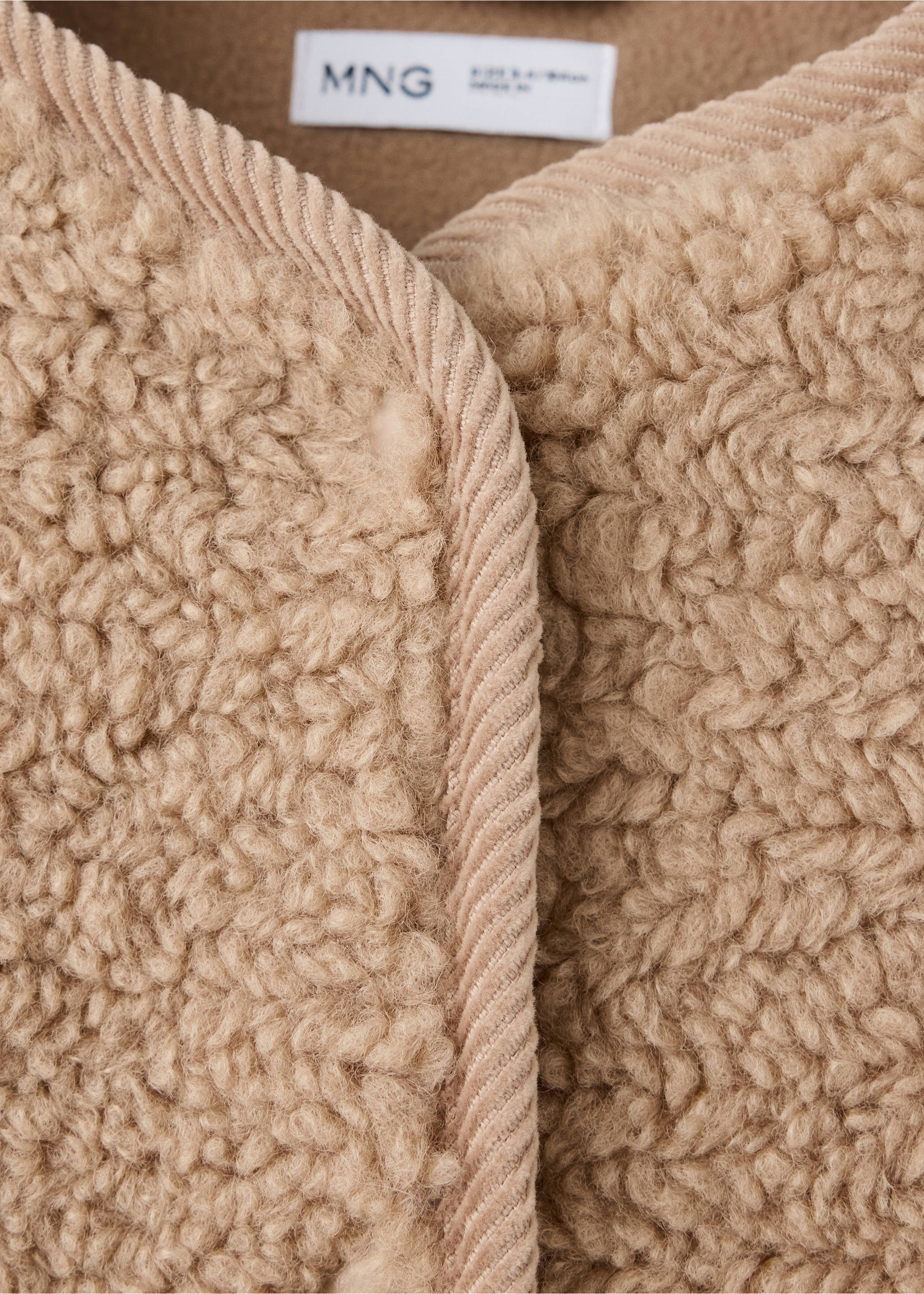 Teddy coat - Details of the article 8, Brown. Ref: 37056344-00.