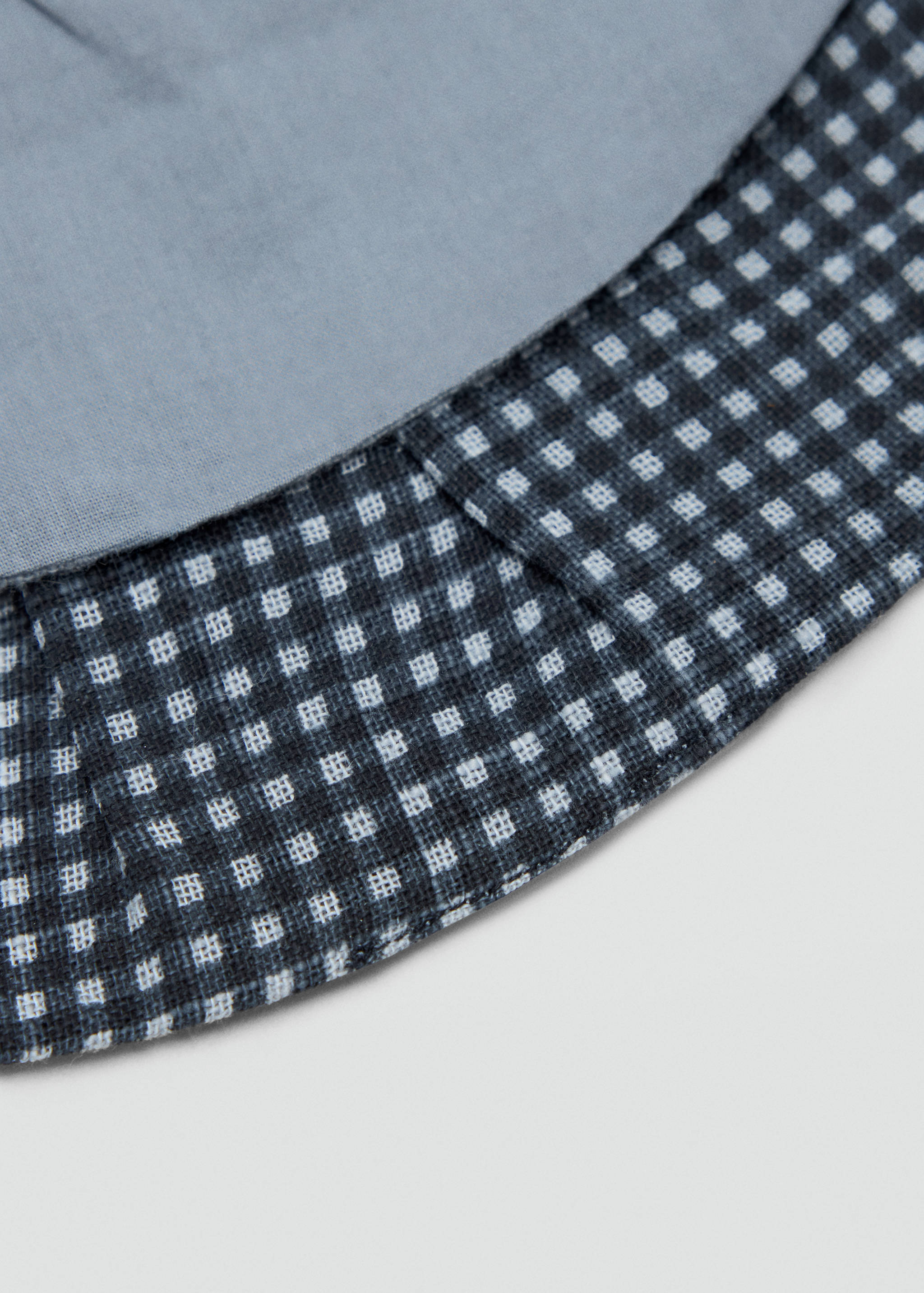 Set of two matching bibs - Details of the article 1