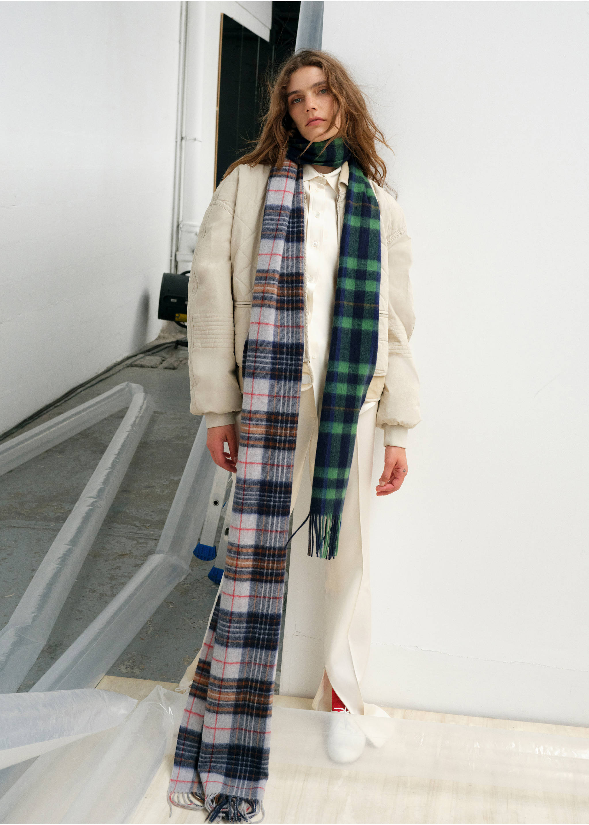 Woollen check scarf - General plane, Grey. Ref: 37056350-01.
