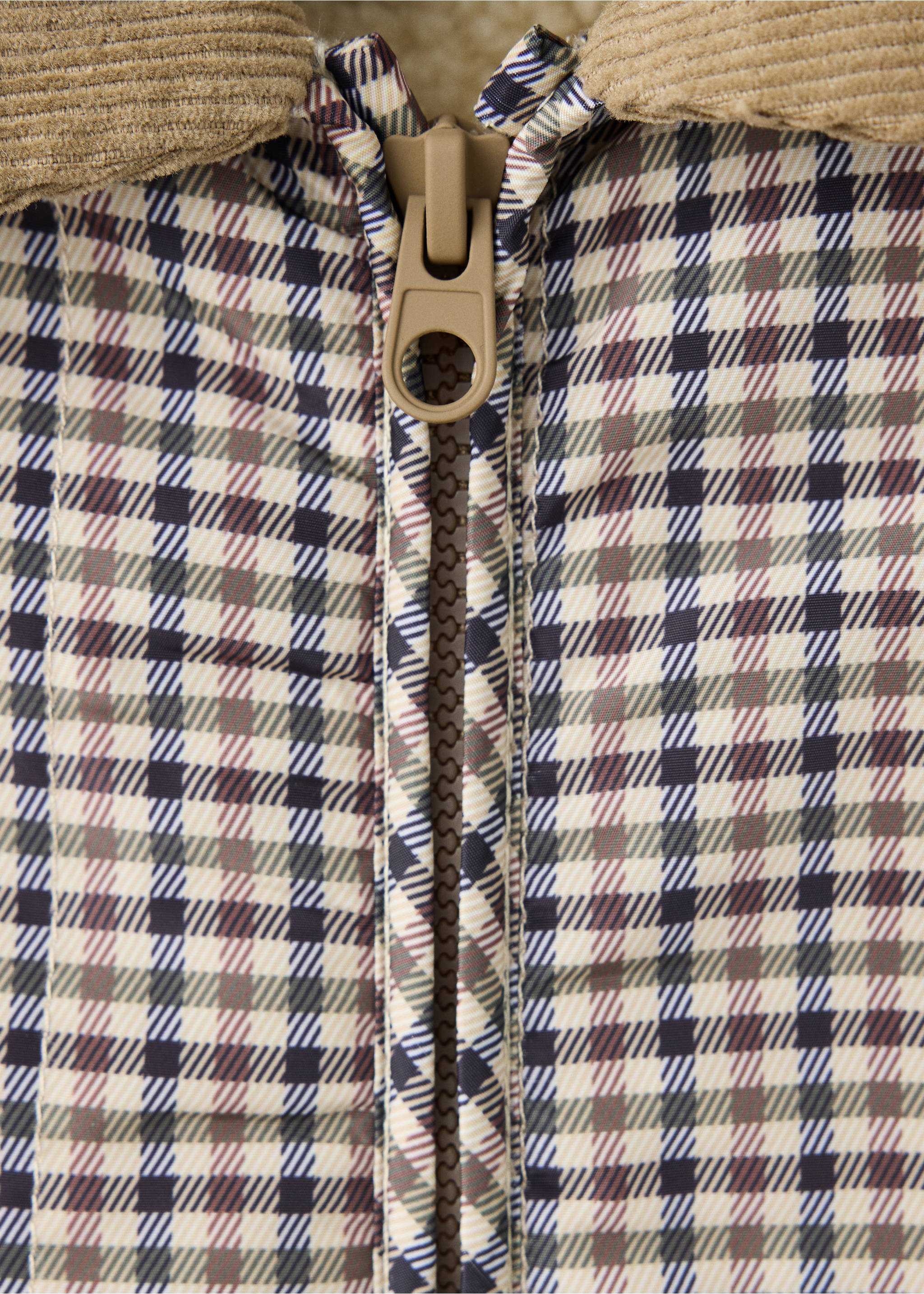 Karierte Jacke mit Taschen - Detail des Artikels 8, Braun. Ref: 37056355-00.