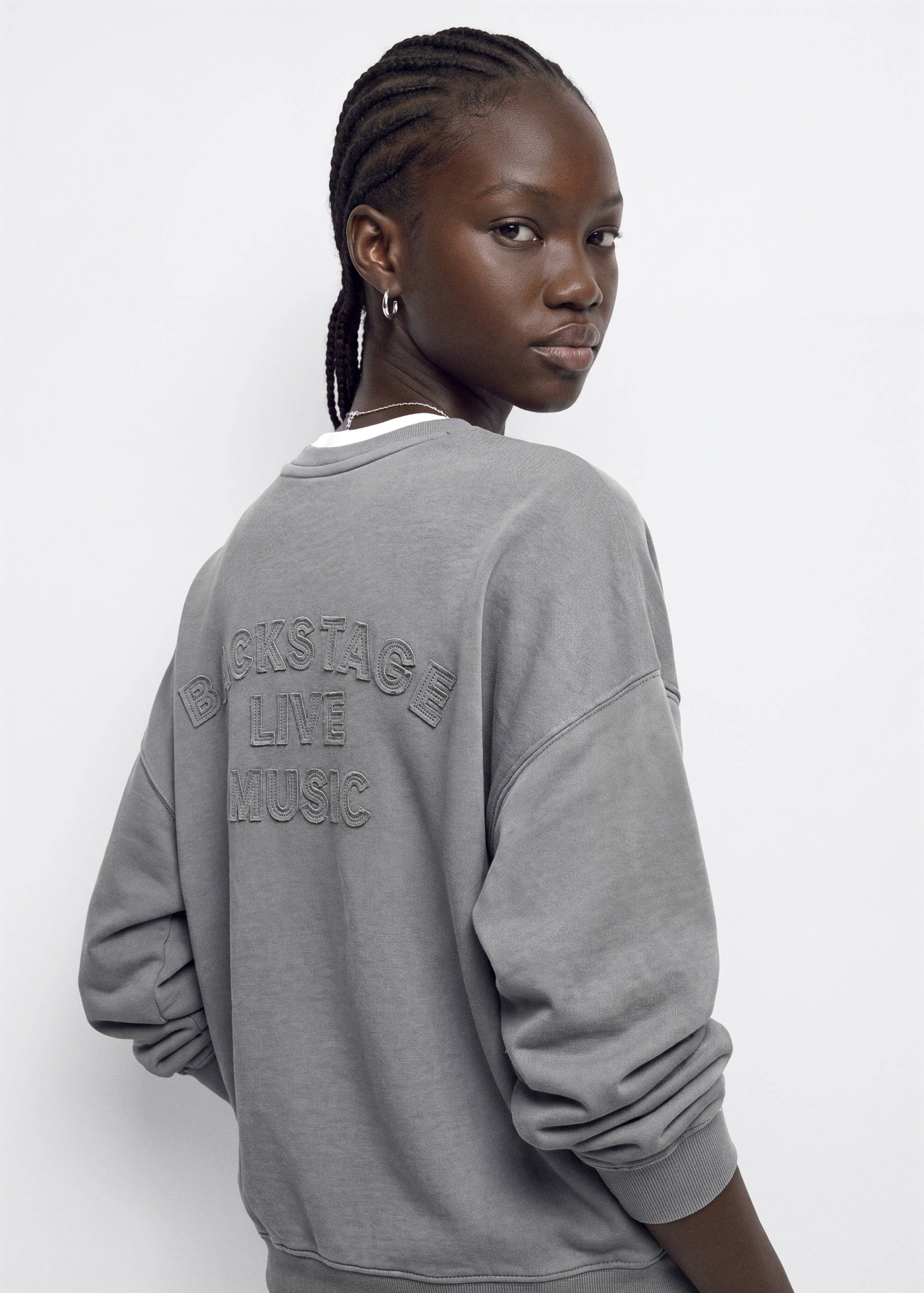 Sweat en coton avec étoiles métalliques - Verso de l’article