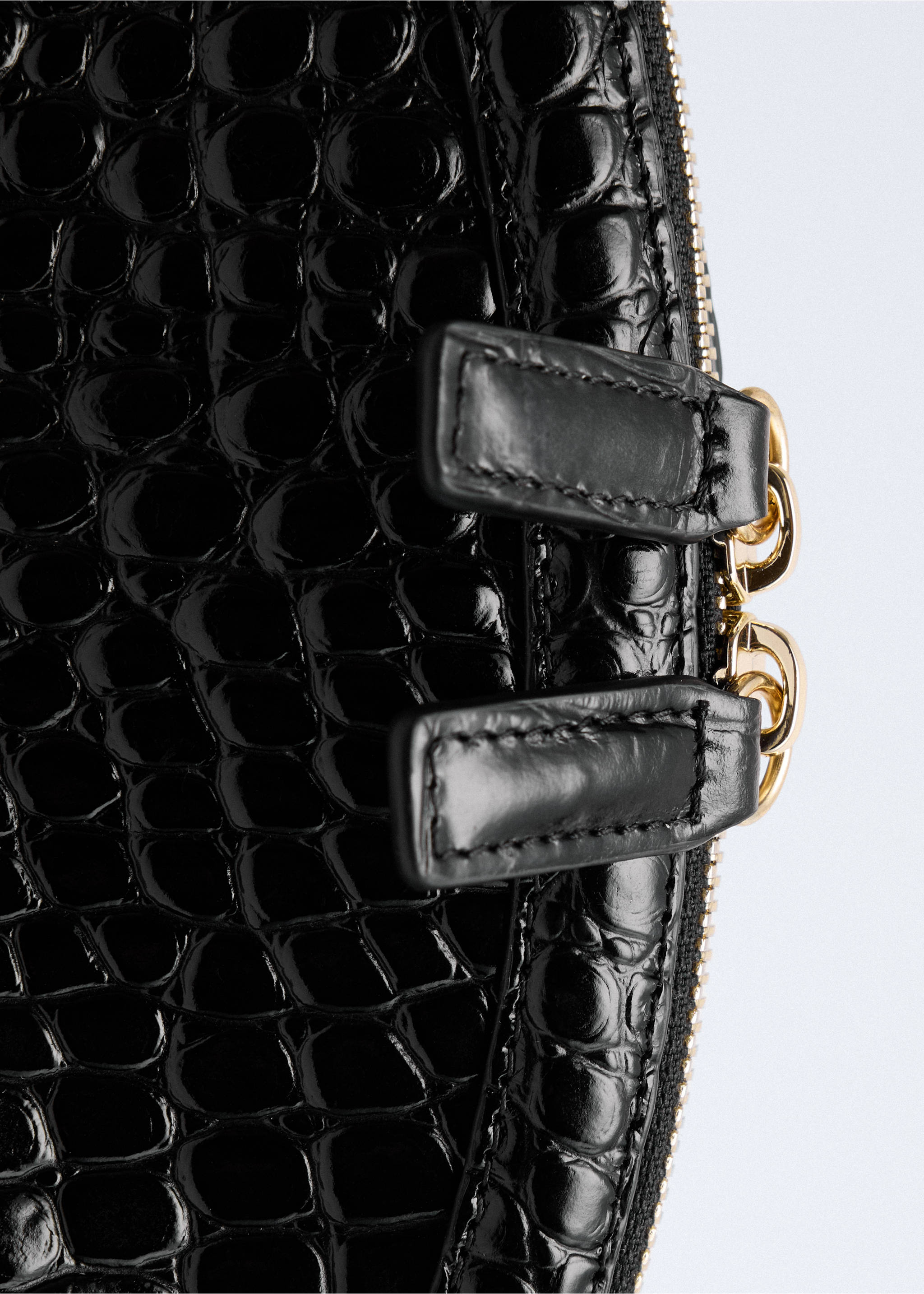 Croc-effect leather clutch bag - Details of the article 1, Black. Ref: 37056362-00.