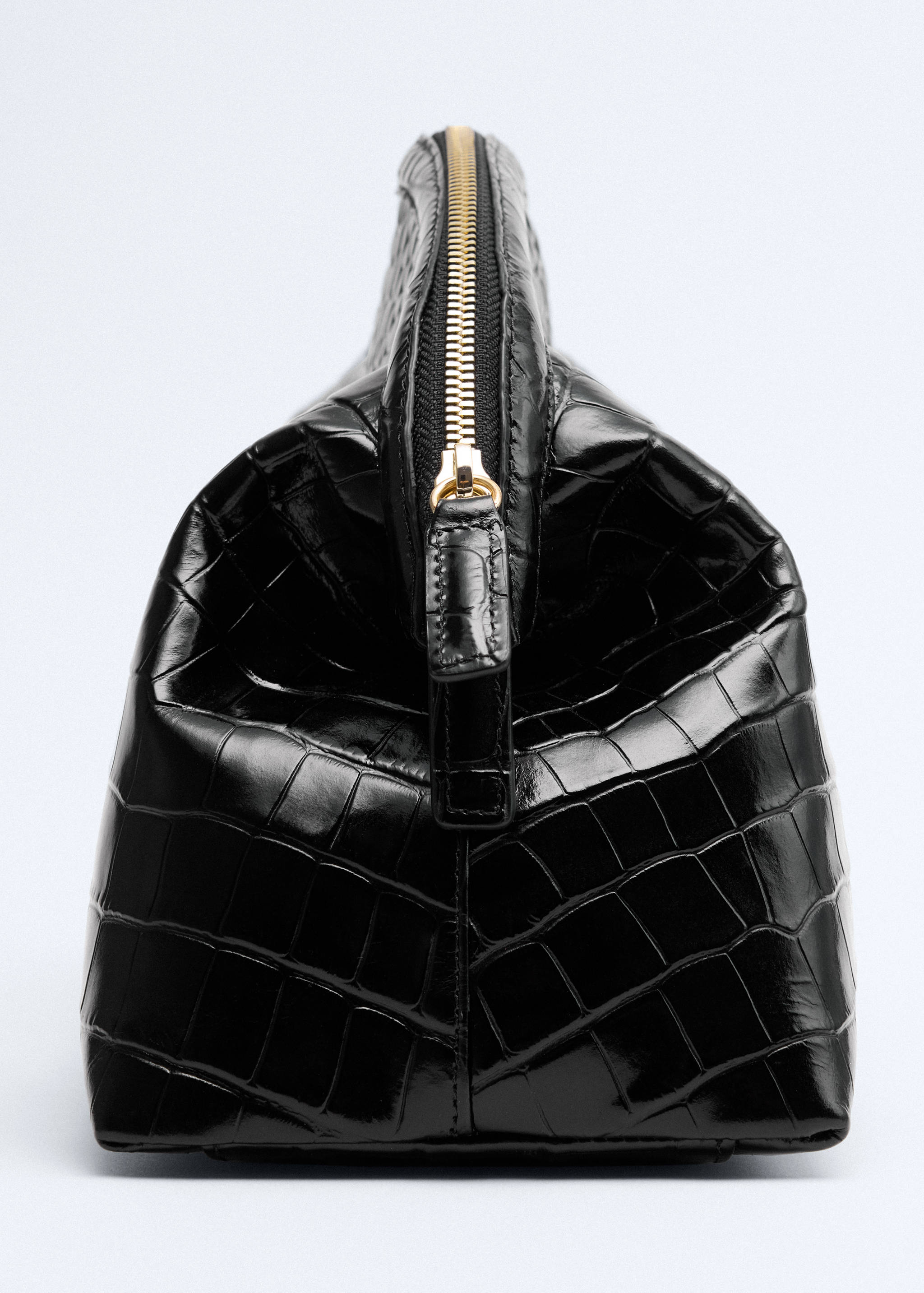 Croc-effect leather clutch bag - Details of the article 3