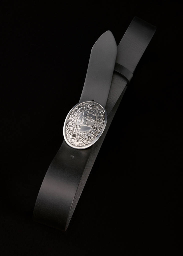 Engraved buckle leather belt - thumbnail 6