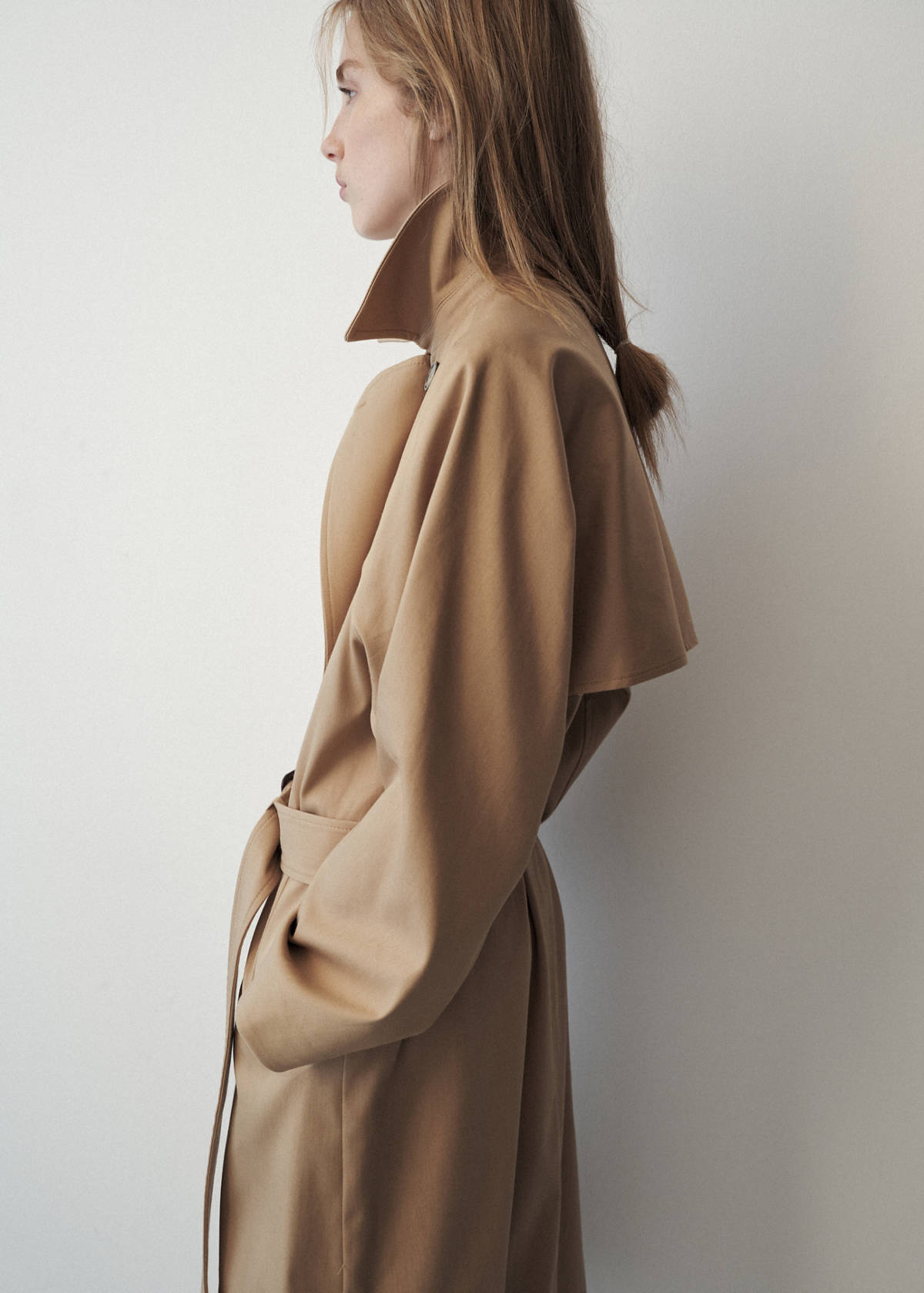 Cotton-lyocell blend trench coat with belt — Beige
