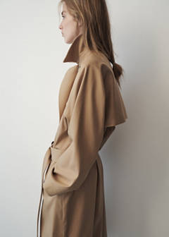 Cotton-lyocell blend trench coat with belt — Beige 4