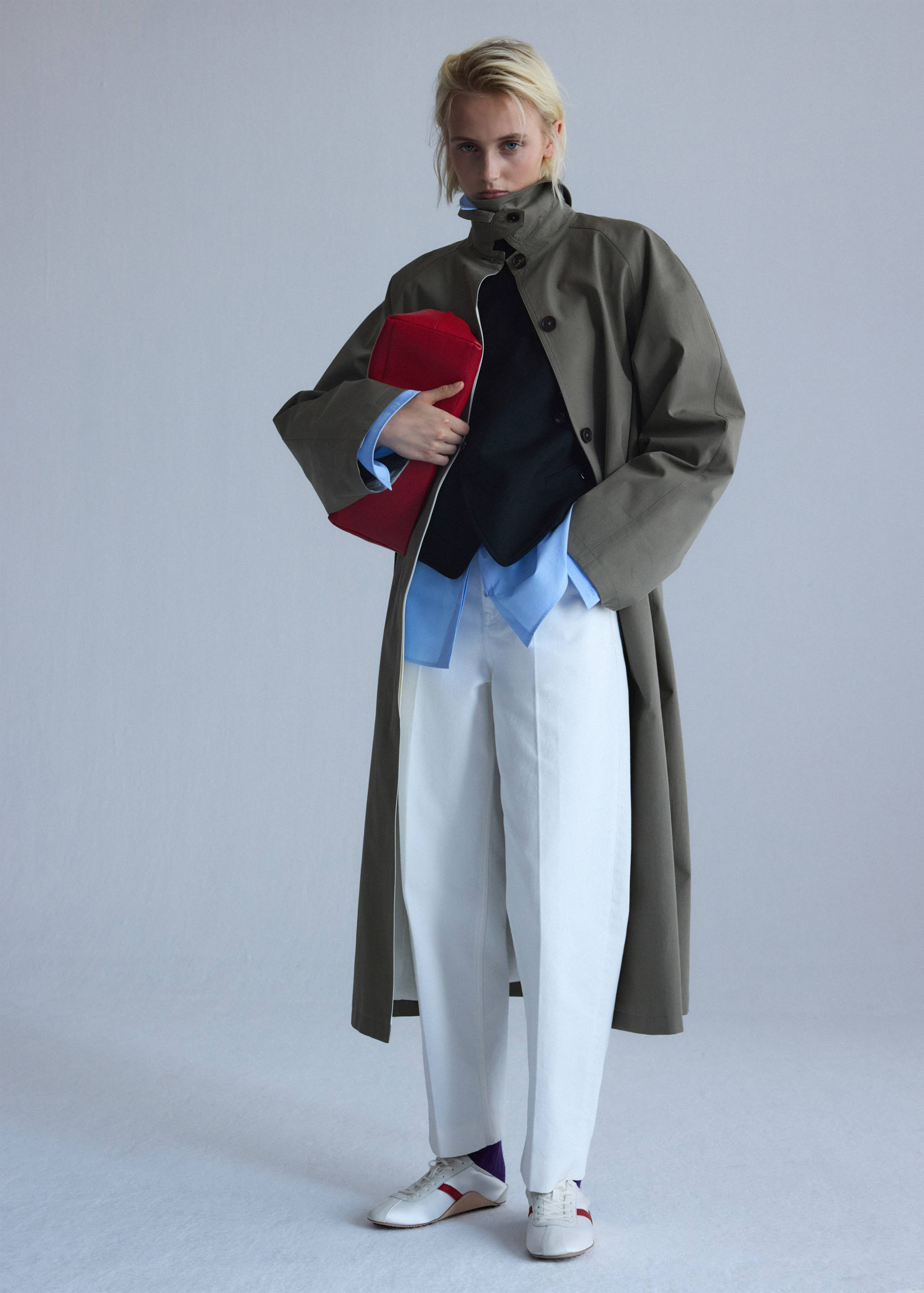 Ankle-length balloon jeans - General plane