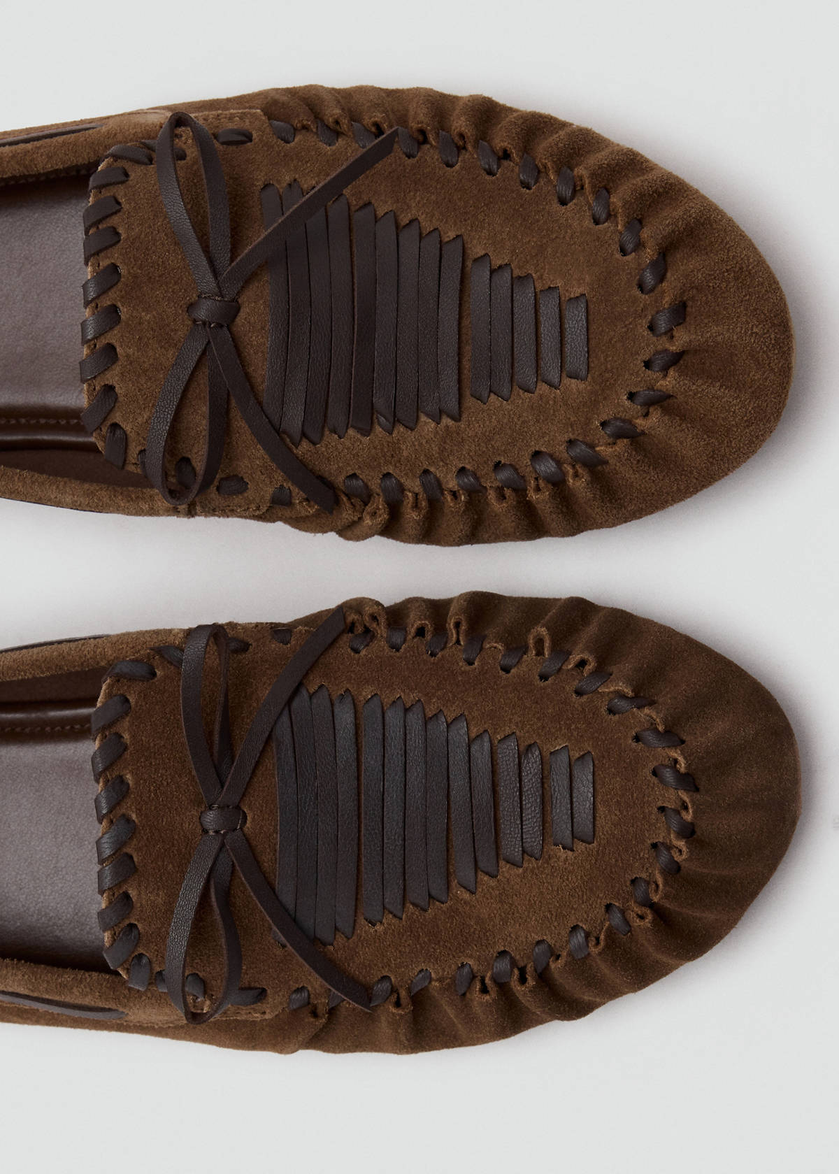 Suede leather loafer with bow — Brown