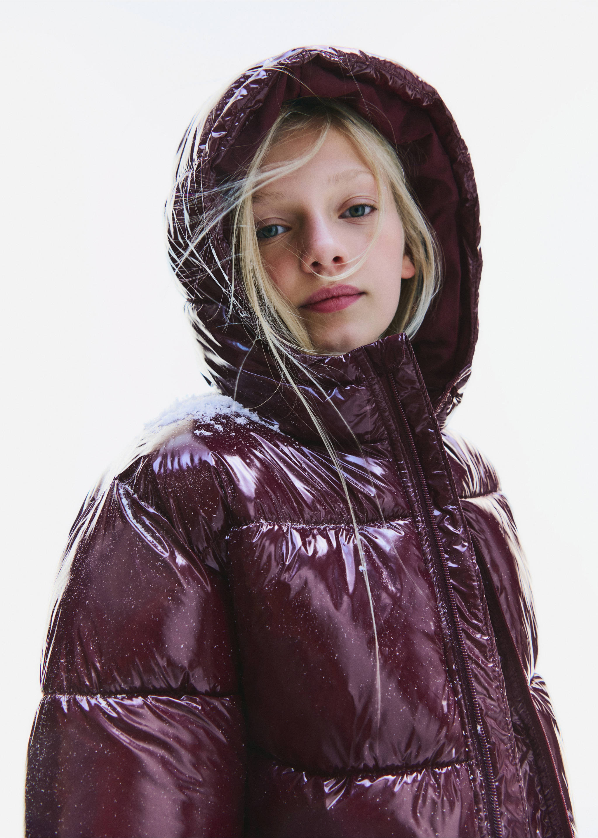 Shiny quilted anorak - Details of the article 5, Maroon. Ref: 37057113-00.
