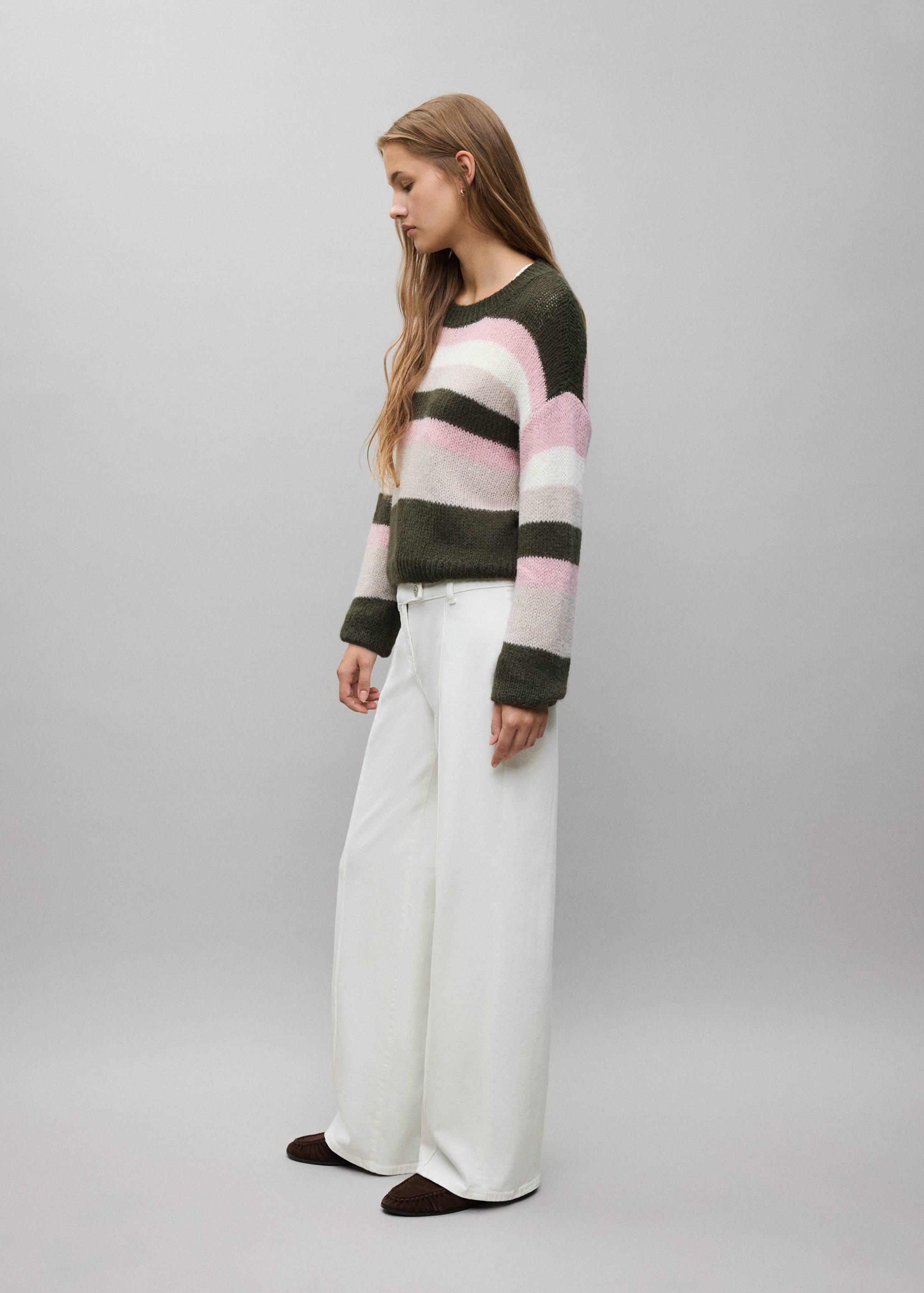Jean wide leg avec détail boutons - Plan moyen