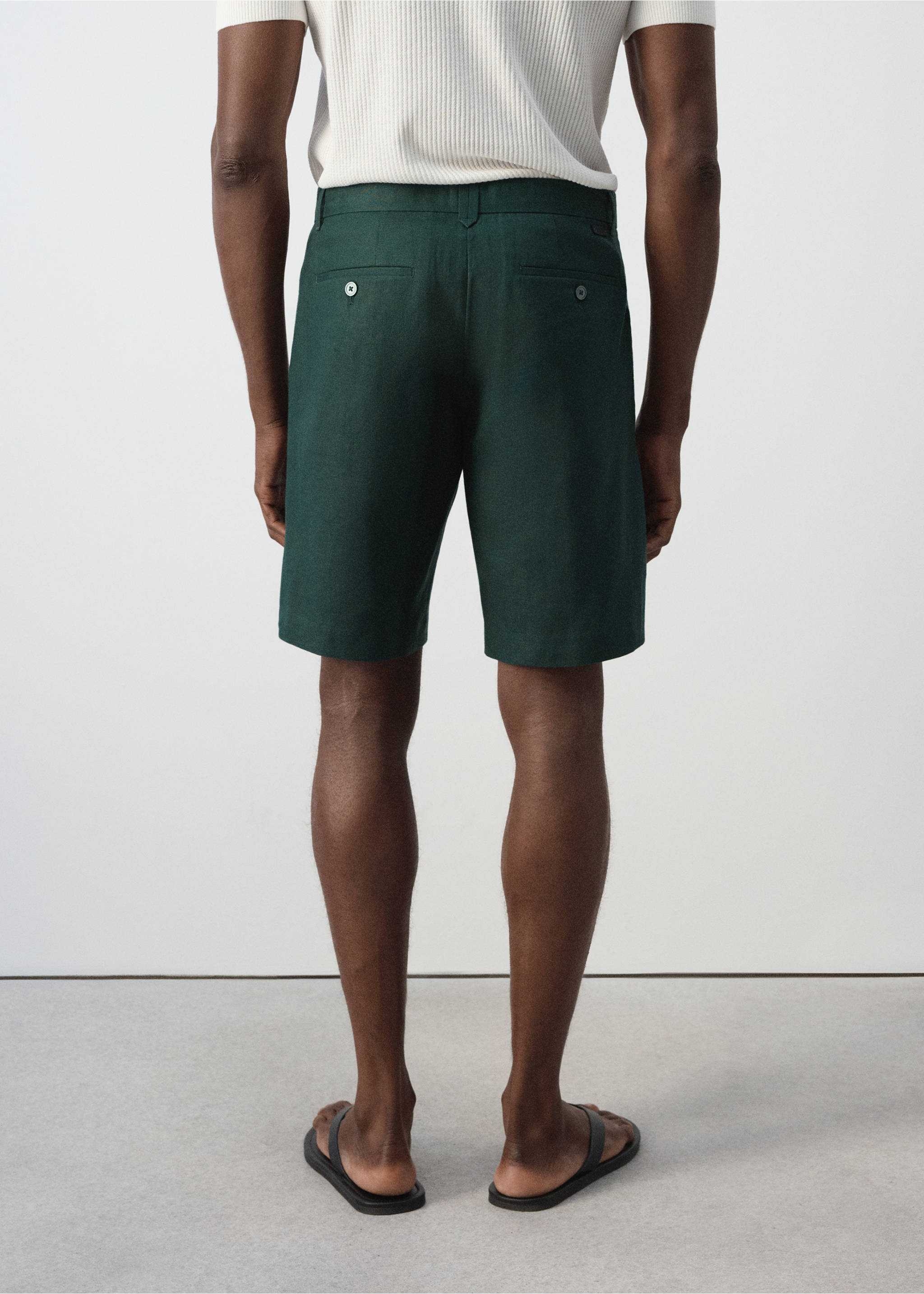 Bermuda regular-fit 100 % lin - Verso de l’article, Vert foncé. Ref: 37057772-00.