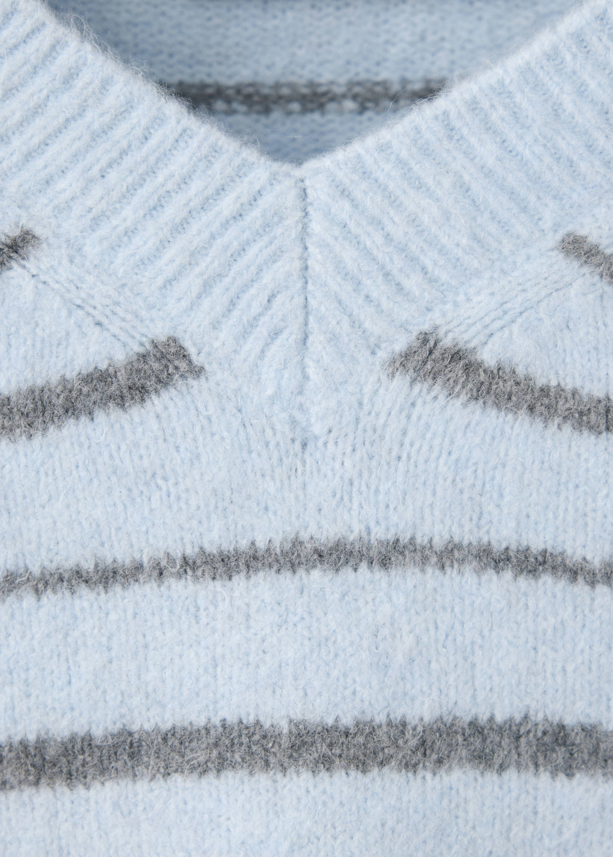 Jersey punto rayas cuello pico - Detalle del artículo 8