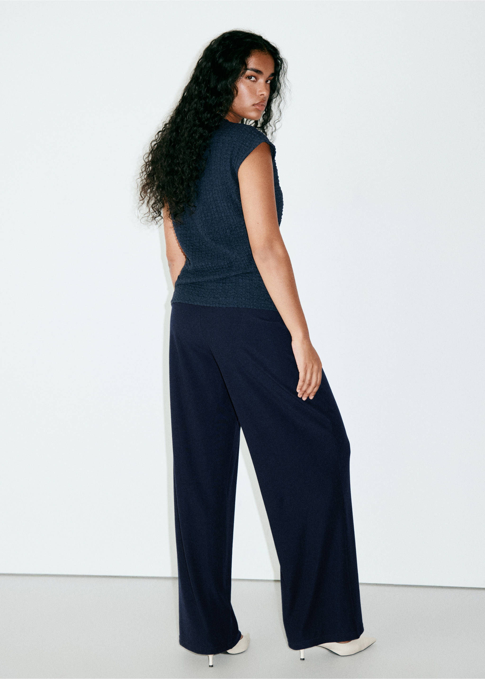 Straight-fit trousers with decorative seams - Details of the article 4, Navy. Ref: 37057782-00.
