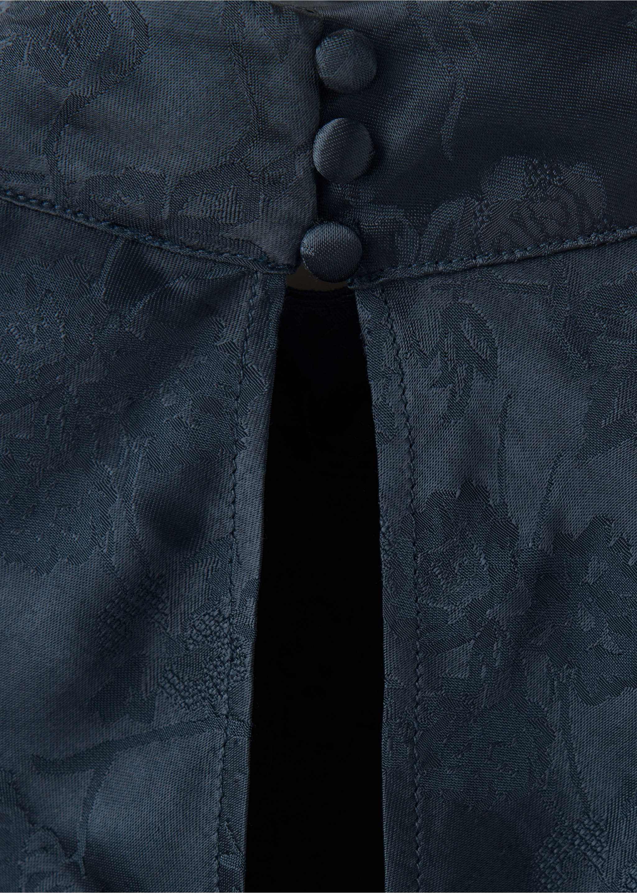 Robe jacquard à col officier - Détail de l'article 8, Bleu marine. Ref: 37057784-00.