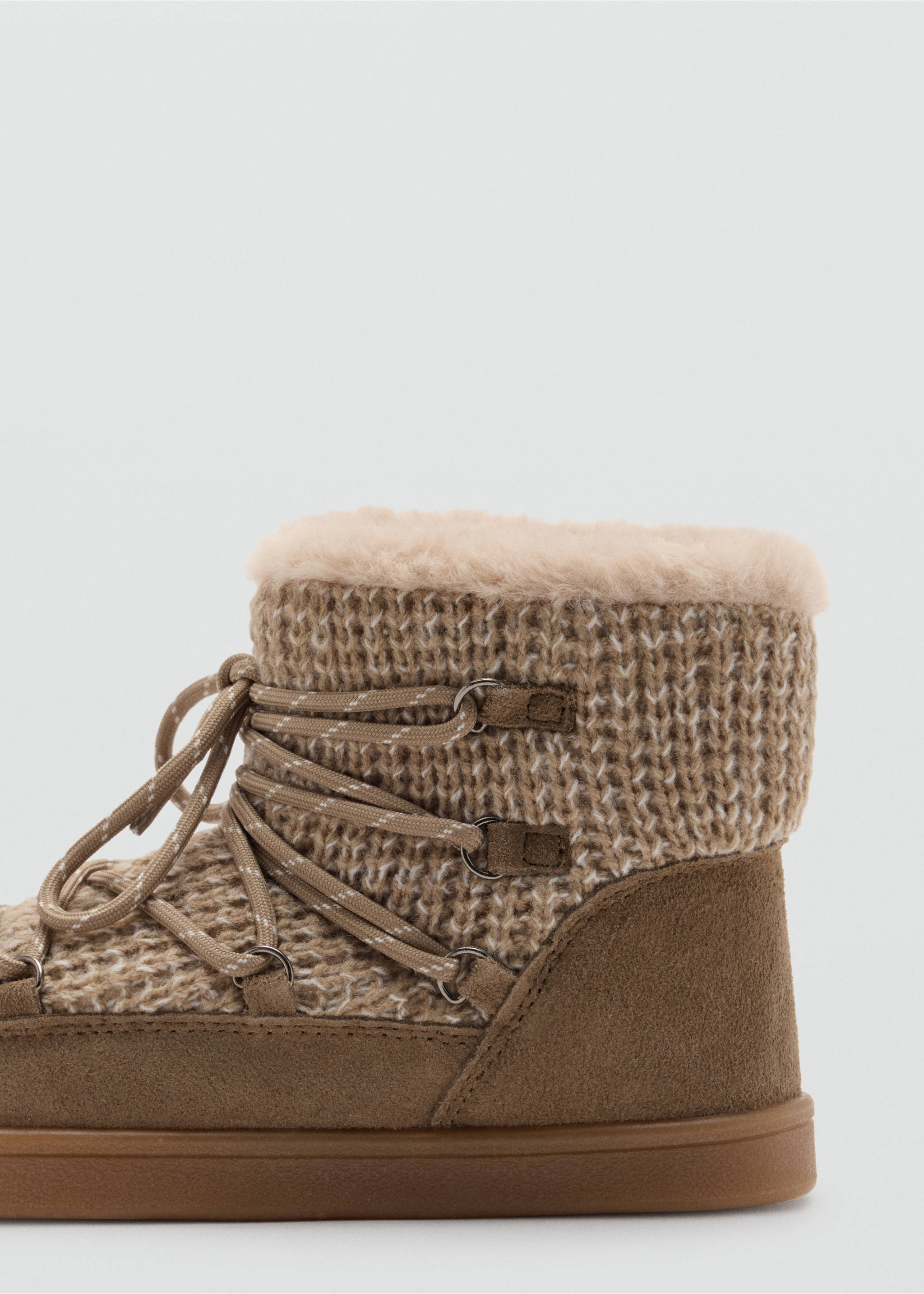 Bota piel cordones - Detalle del artículo 1, Arena. Ref: 37057789-00.