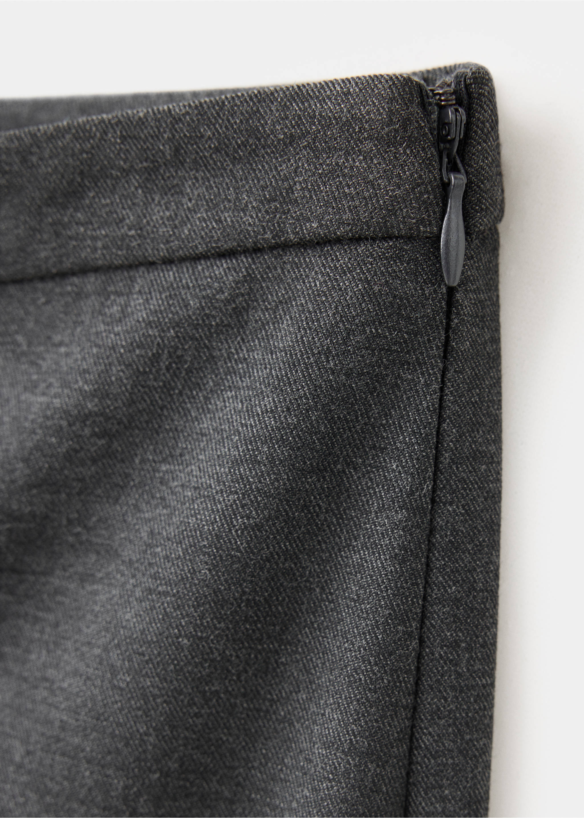 Pantalon flare à pli repassé - Détail de l'article 8, Gris. Ref: 37057795-00.