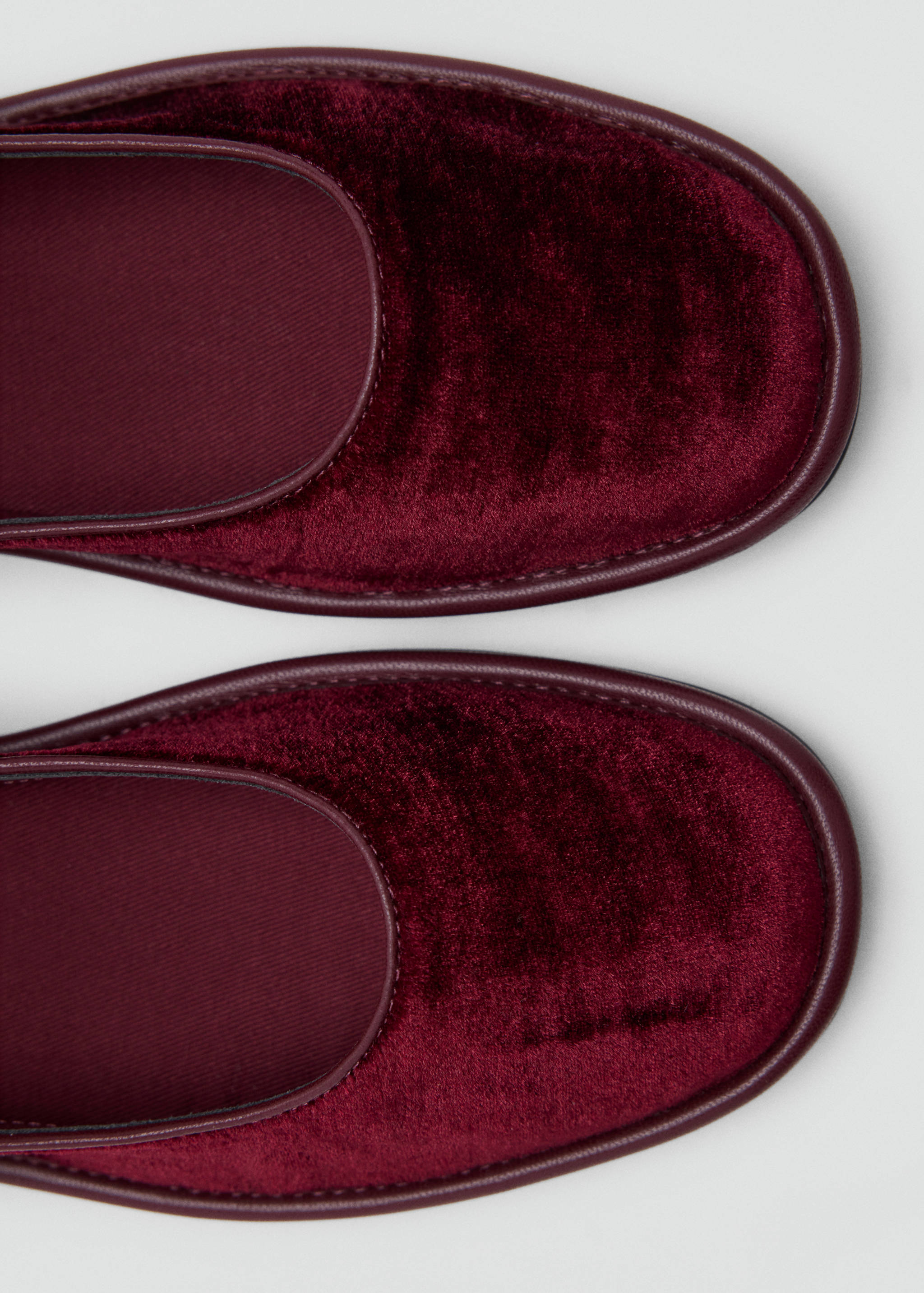 Velvet ballerina pump with buckle - Details of the article 2
