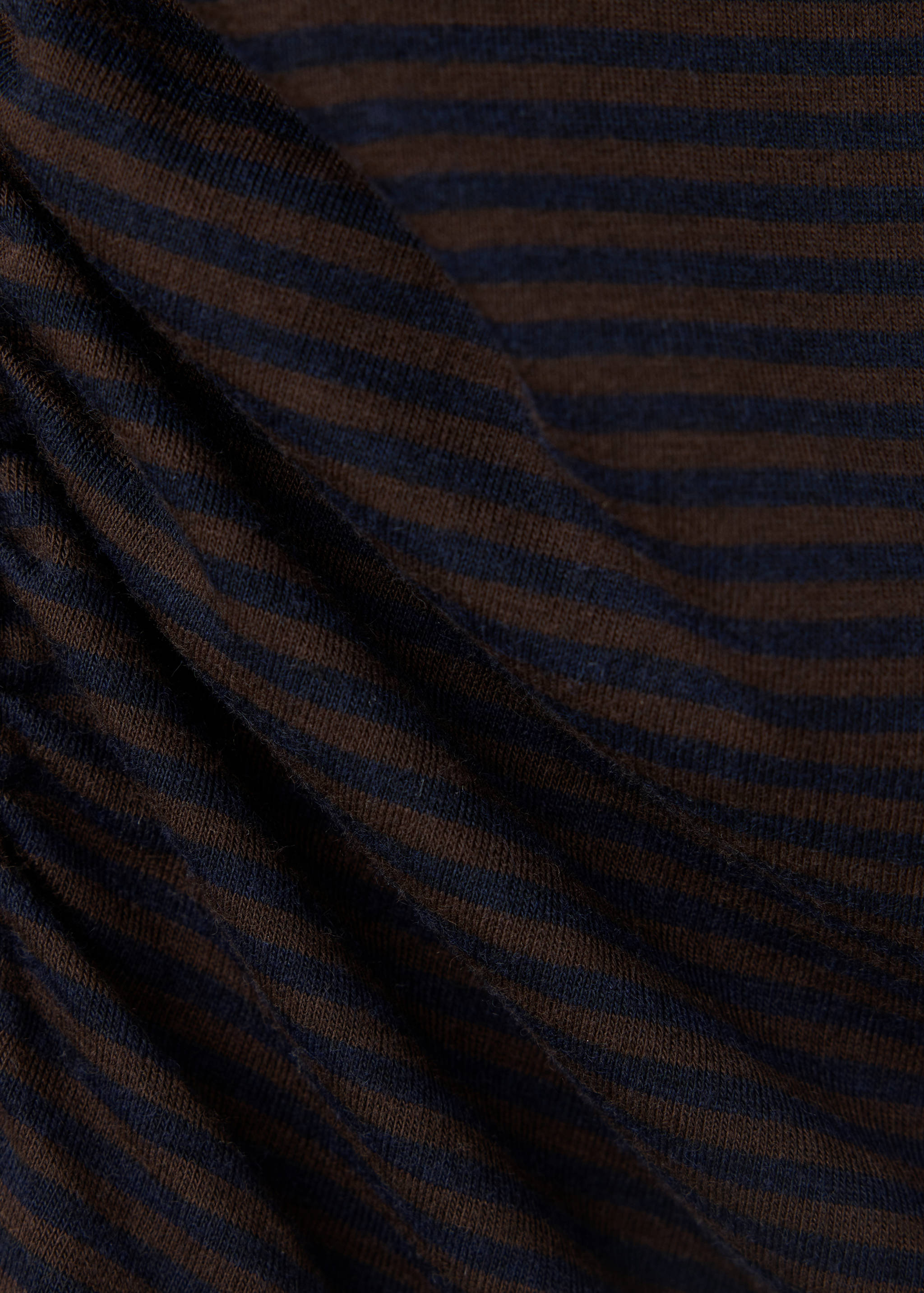 T-shirt froncé manches longues - Détail de l'article 8