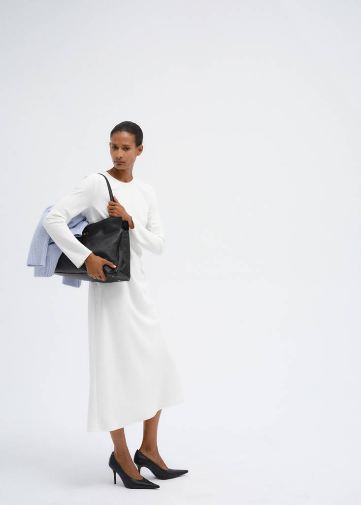 Long-sleeved maxi dress thumbnail 2