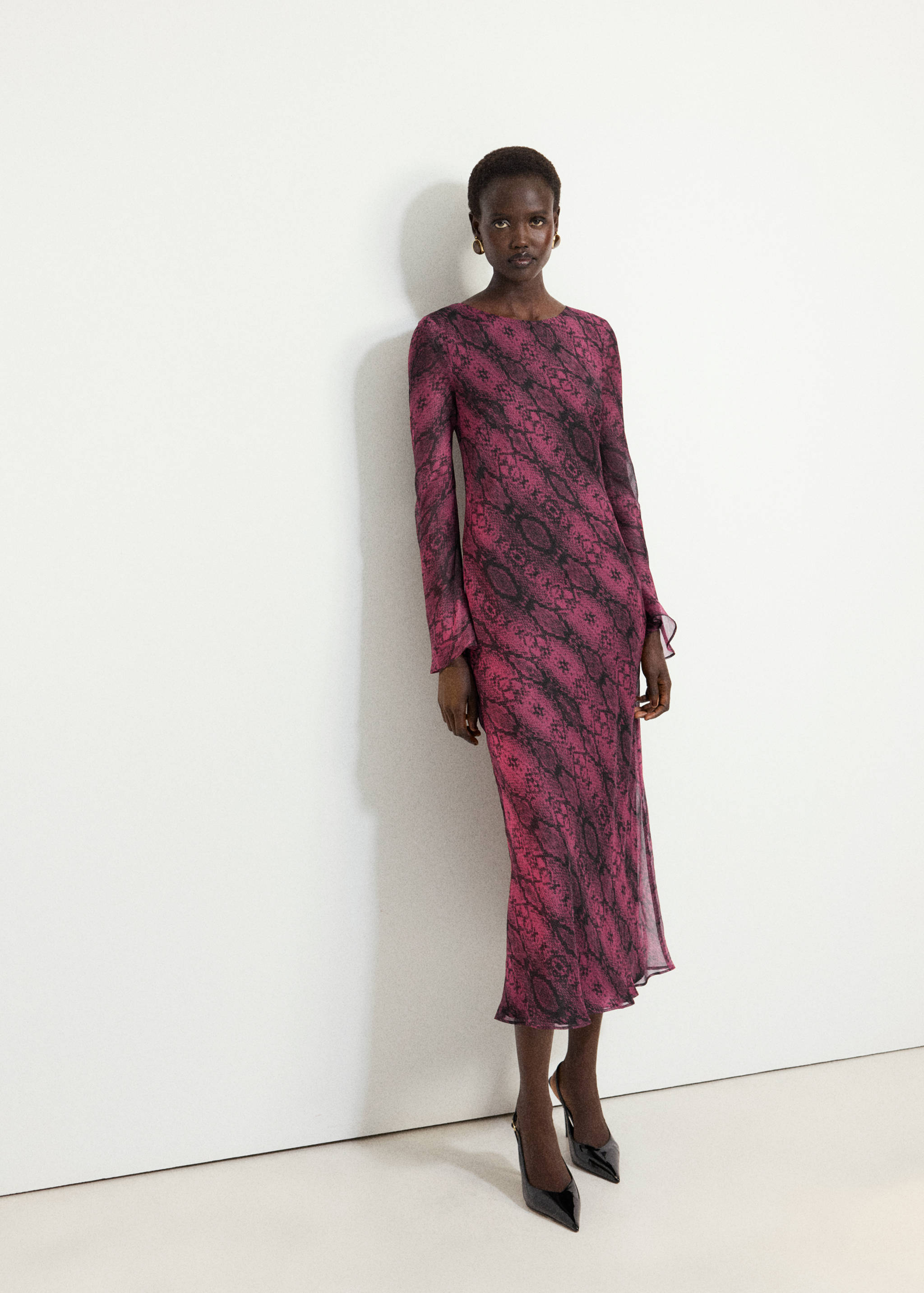 Animal print dress with flared sleeves - General plane