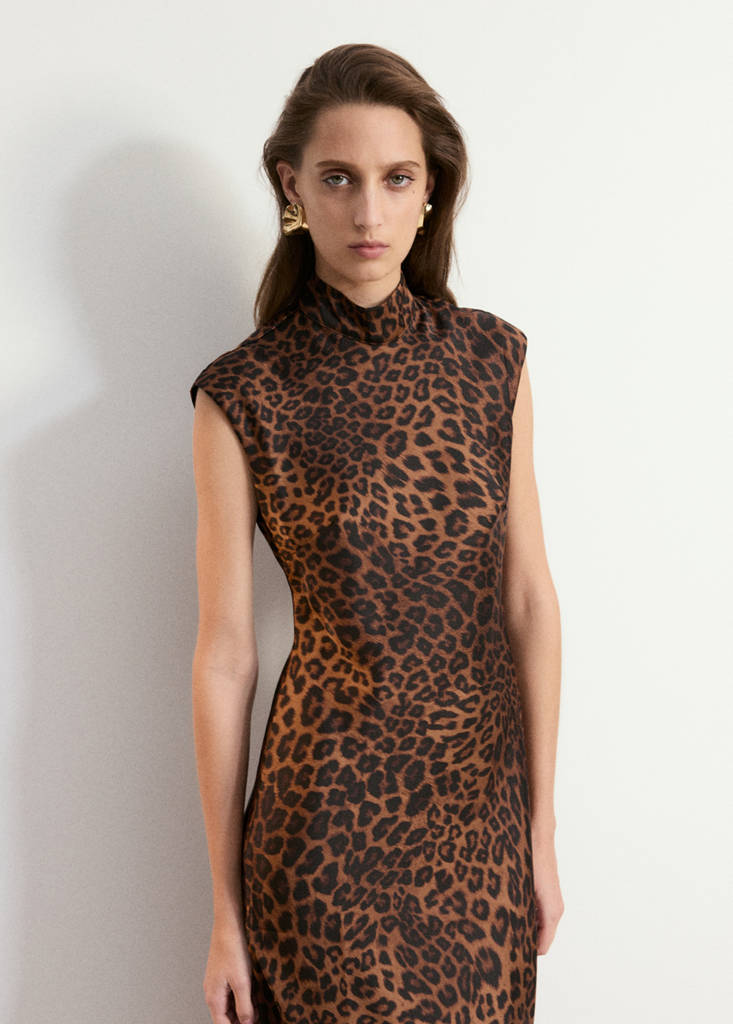 Leopard print dress with a roll neck thumbnail 8