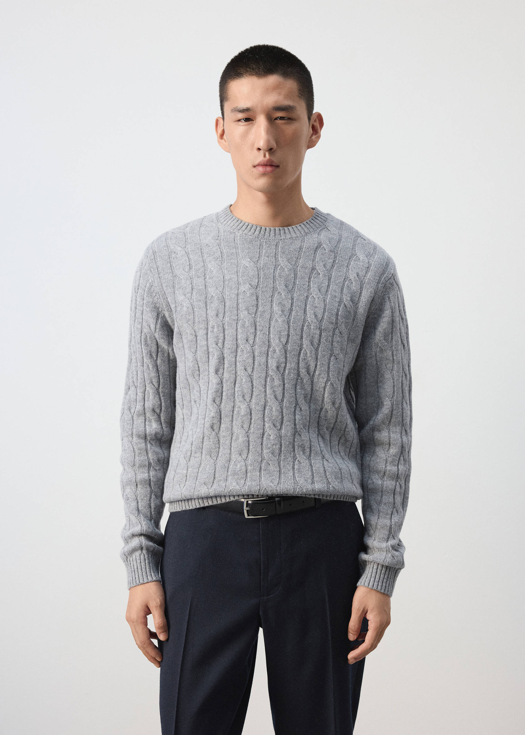 Grey crew-neck cable-knit jersey with ribbed trims.