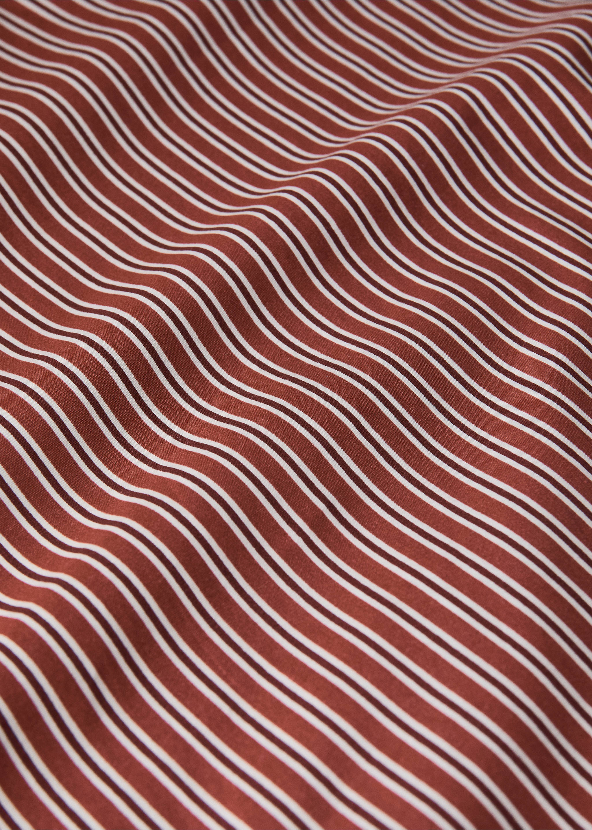 Brown and white striped duvet cover fabric detail., Red. Ref: 37057889-00.