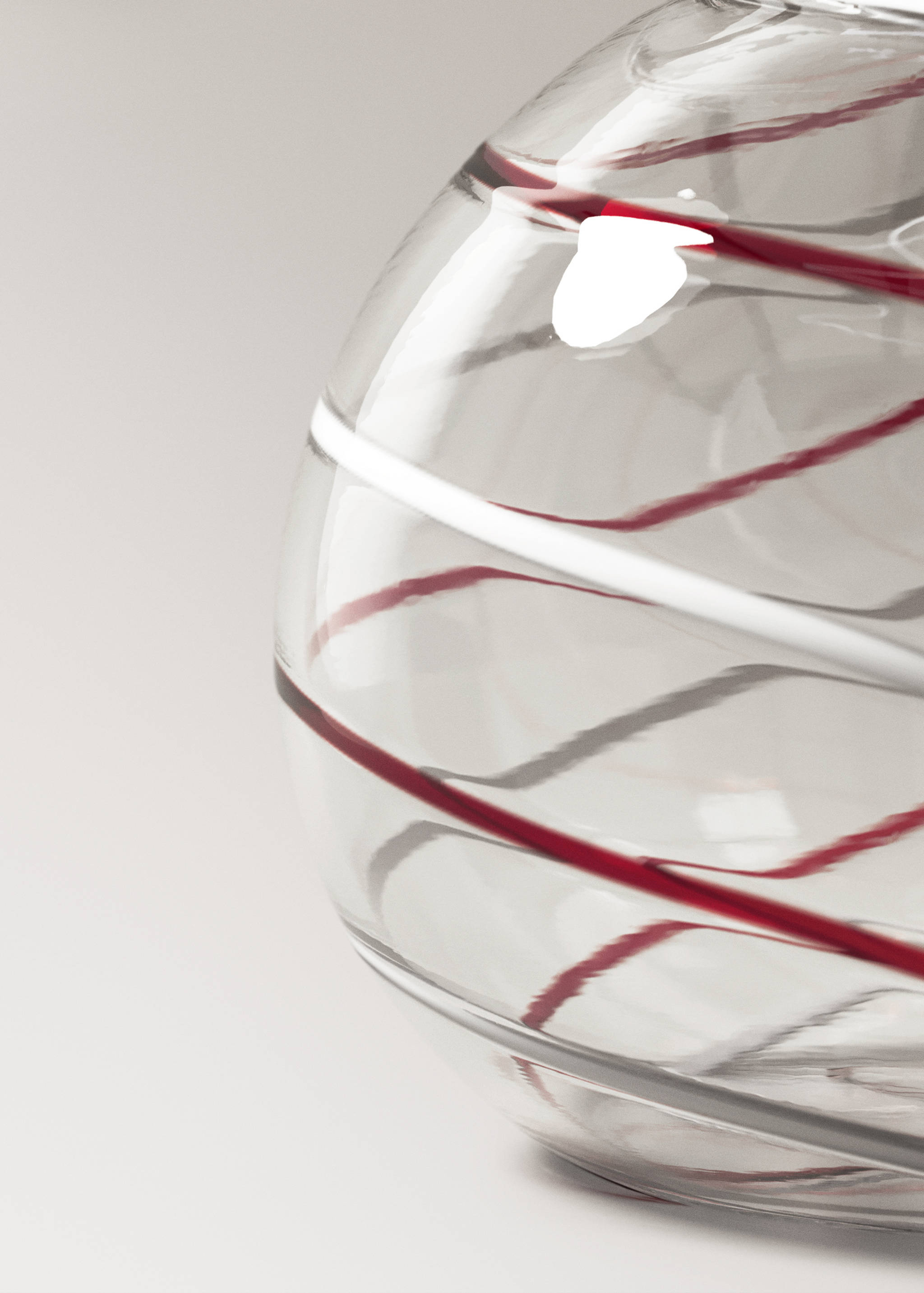 Niedrige Glasvase mit Streifen - Detail des Artikels 2