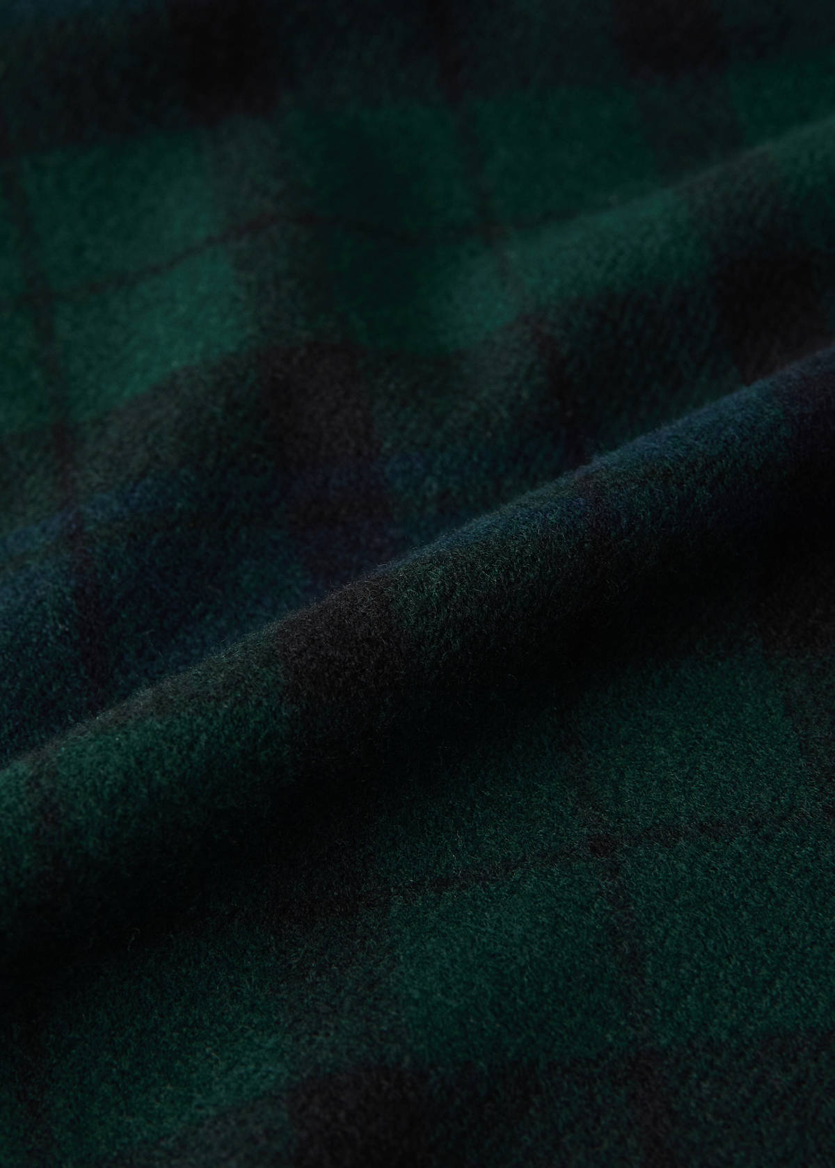 Tartan check throw with fringes — Blue