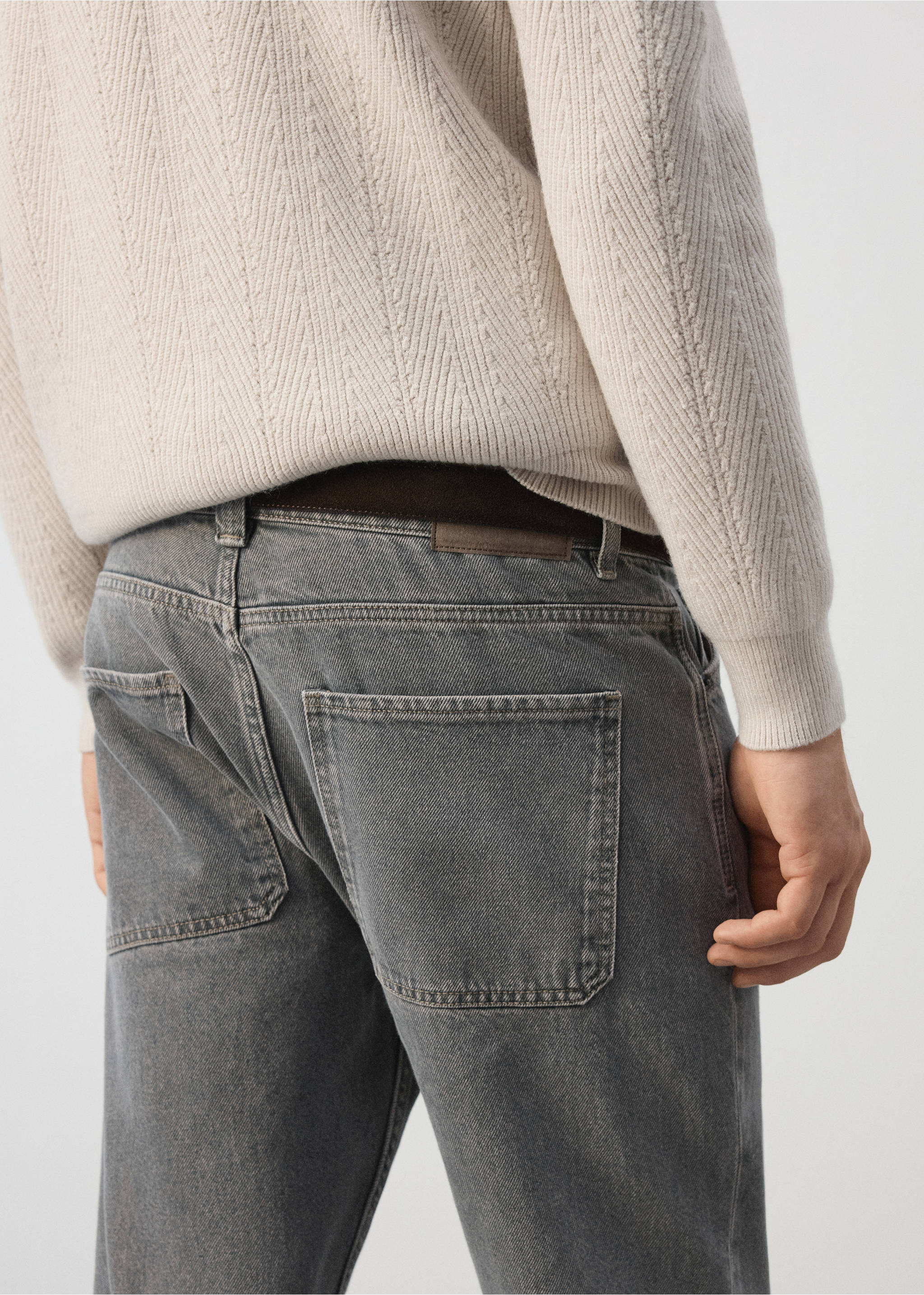 JEANS LORI - Details of the article 4, Denim Grey. Ref: 37057900-00.
