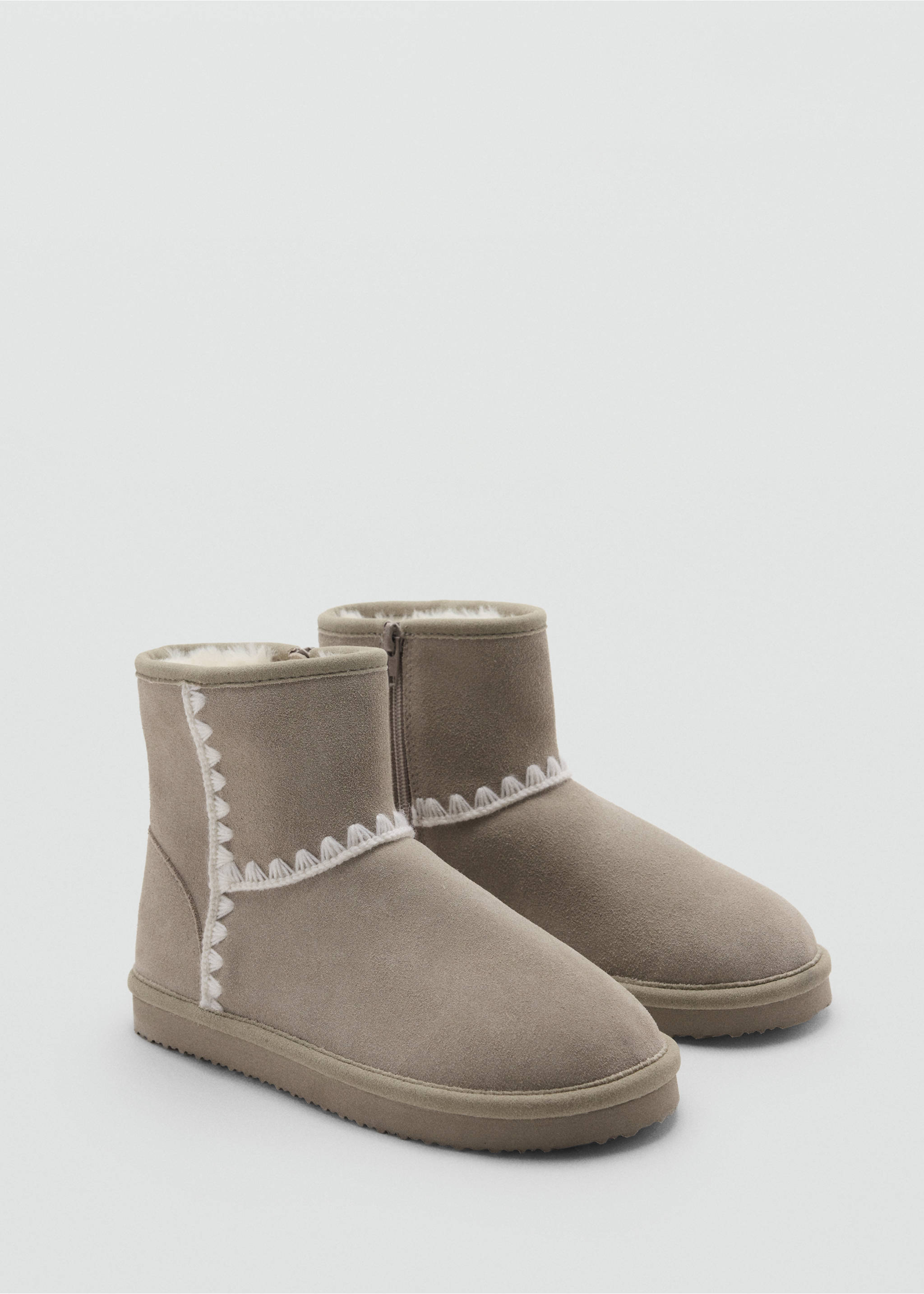 Leather ankle boot with embroidered details - Medium plane, Grey. Ref: 37057911-00.