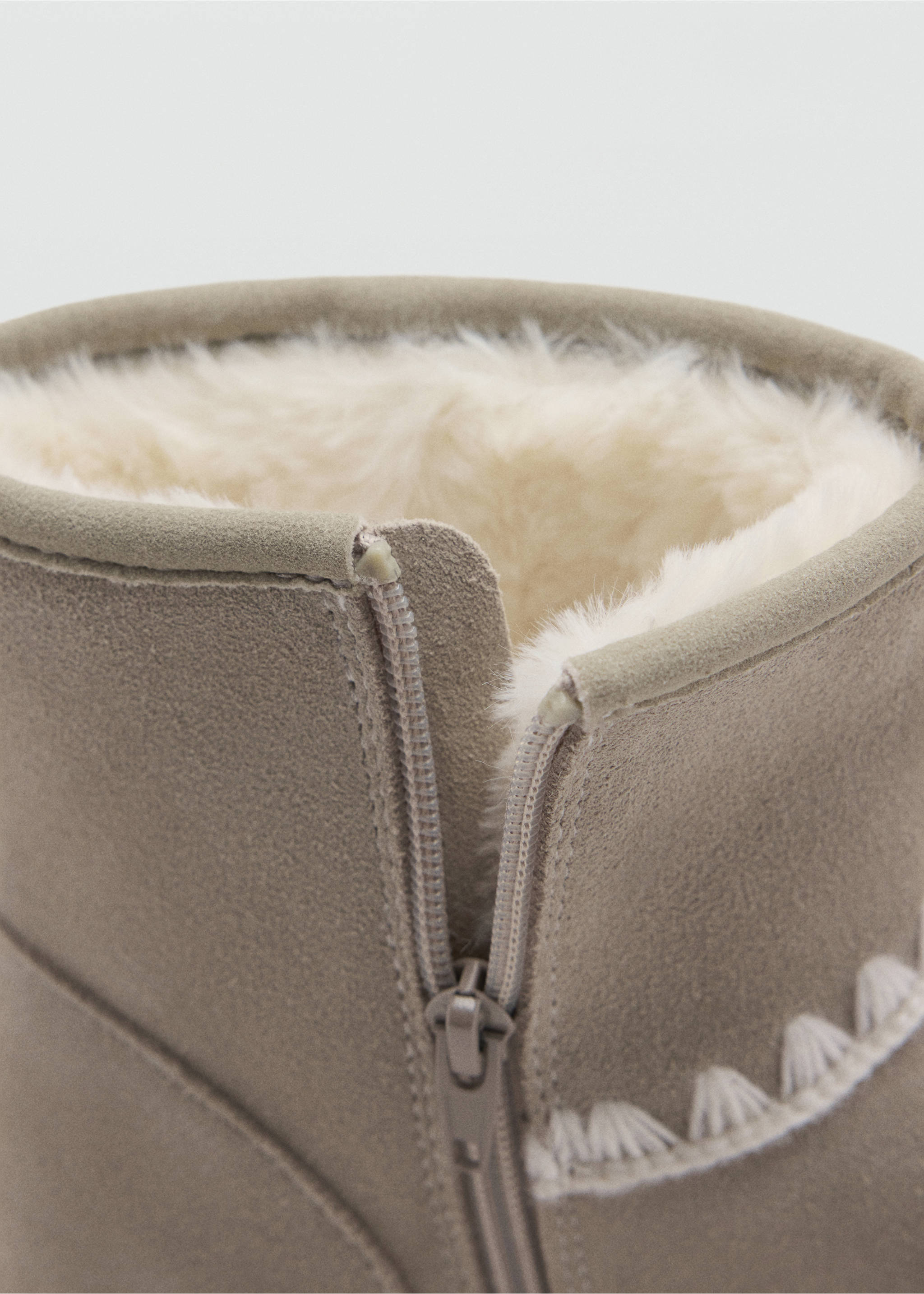 Leather ankle boot with embroidered details - Details of the article 3, Grey. Ref: 37057911-00.