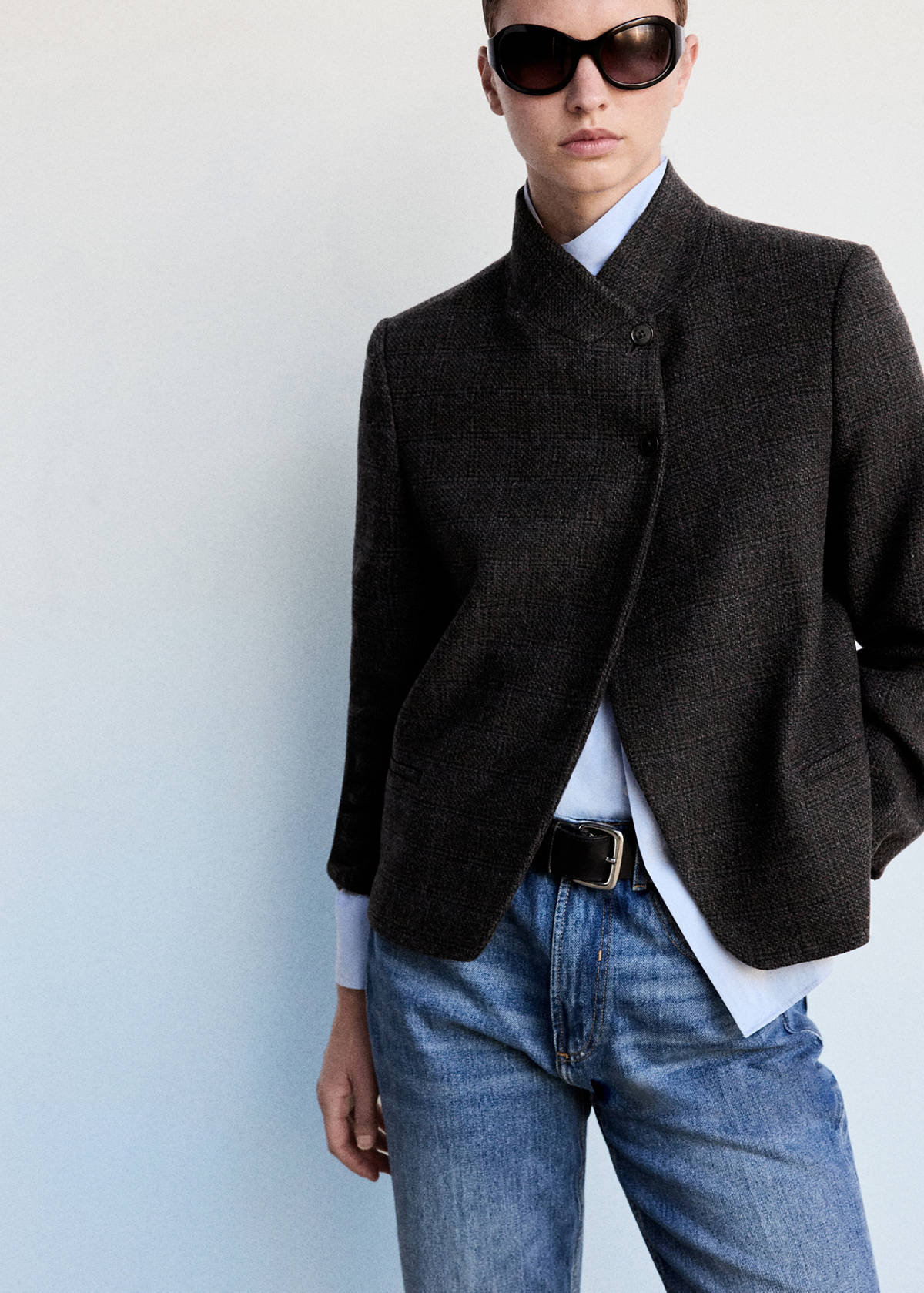 Wool blazer with a high collar — Grey