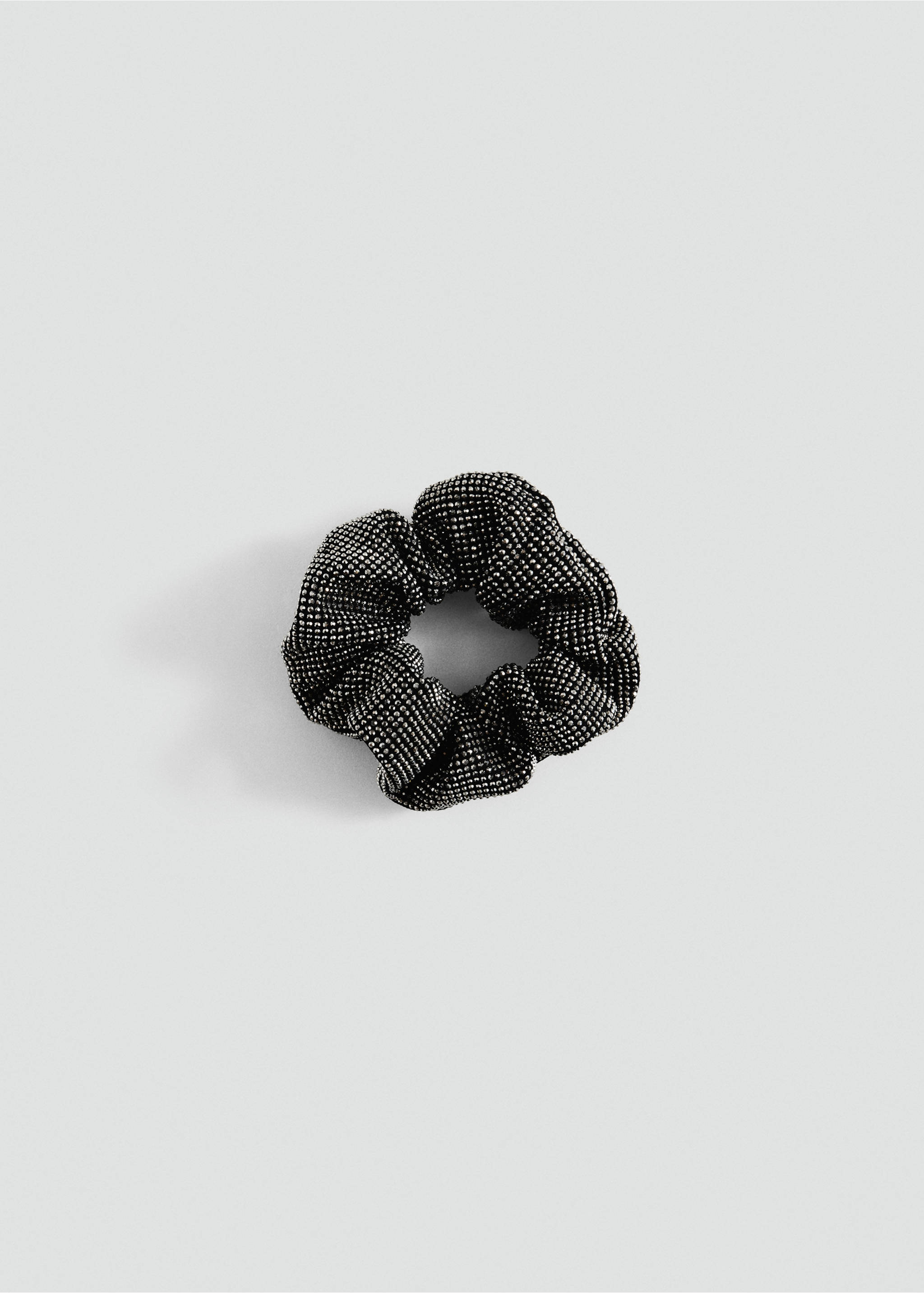 Black beaded hair scrunchie with a shimmering texture., Silver. Ref: 37057915-00.