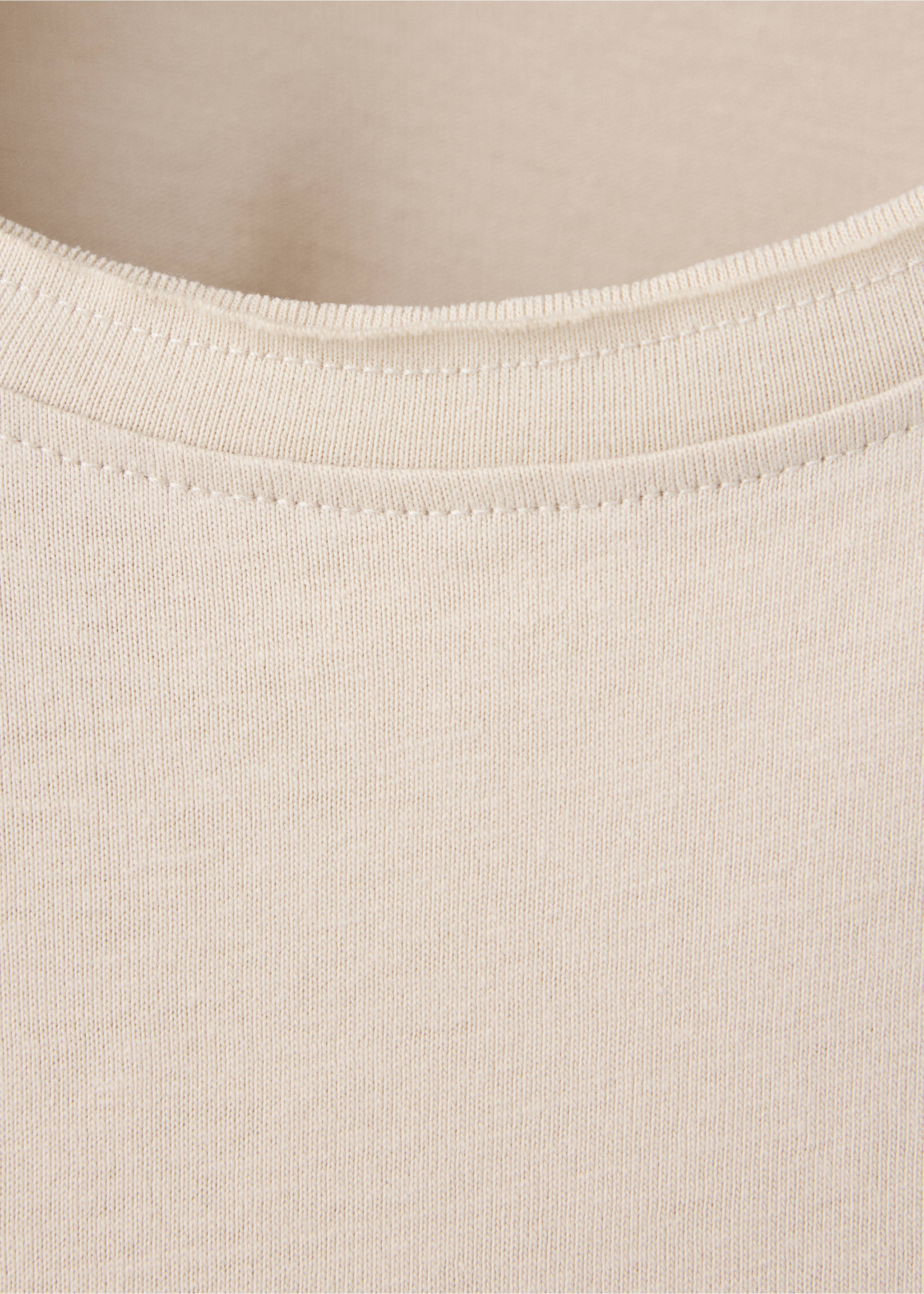 Beige t-shirt detail featuring a ribbed crew neck with raw edge., Sand. Ref: 37057920-00.