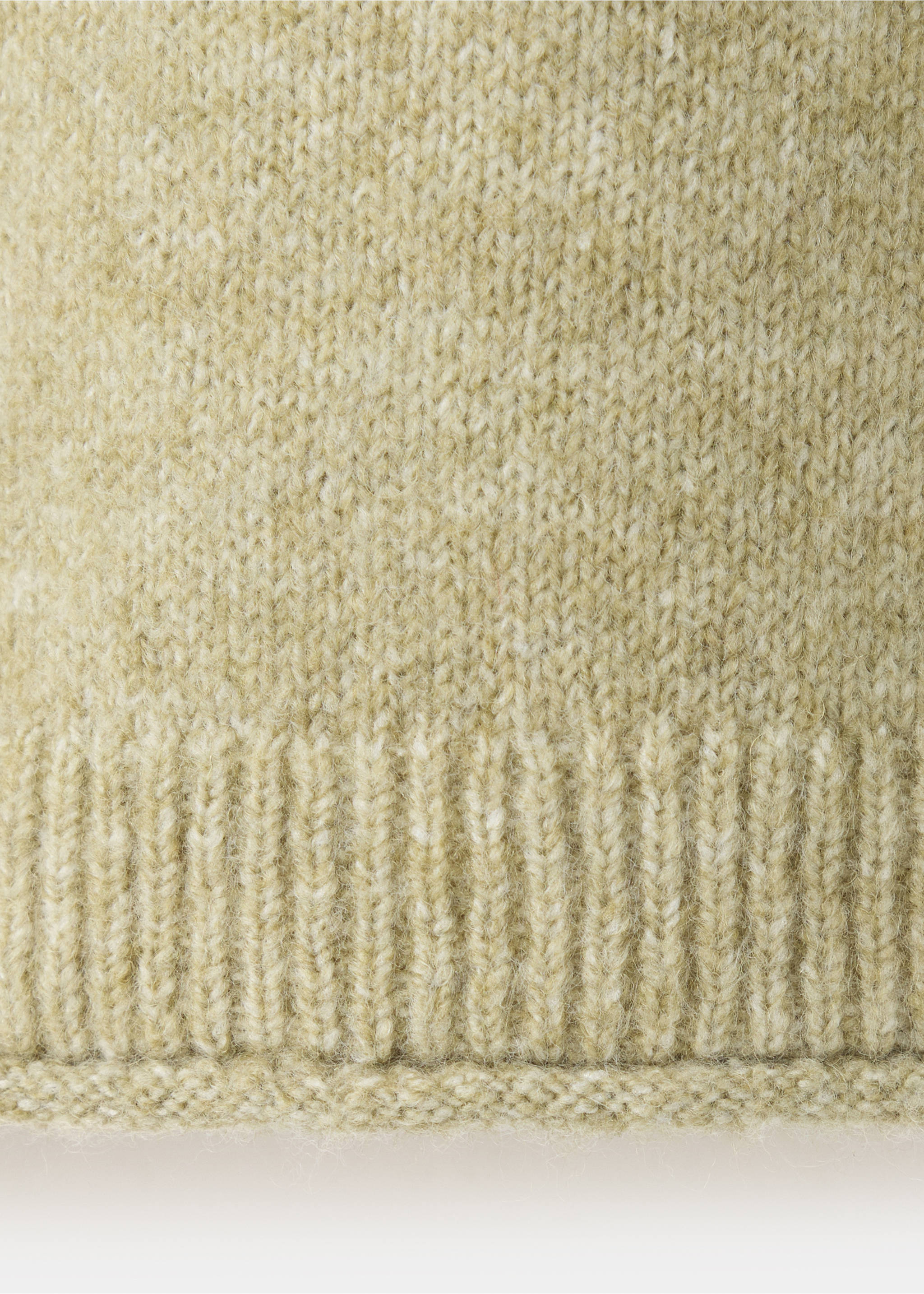 SWEATER REVER - Details of the article 0, Pastel Green. Ref: 37057928-00.