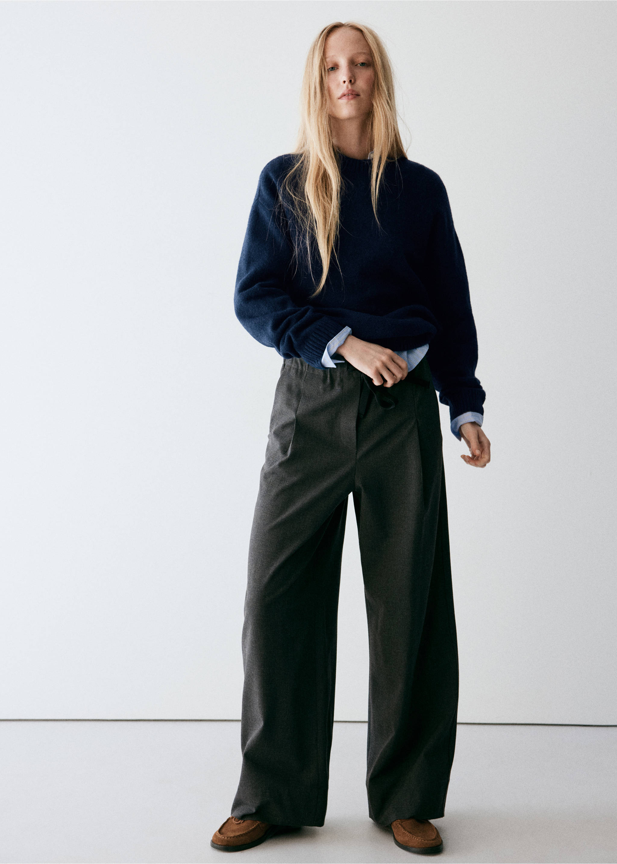 Drawstring straight trousers - General plane, Grey. Ref: 37057941-00.