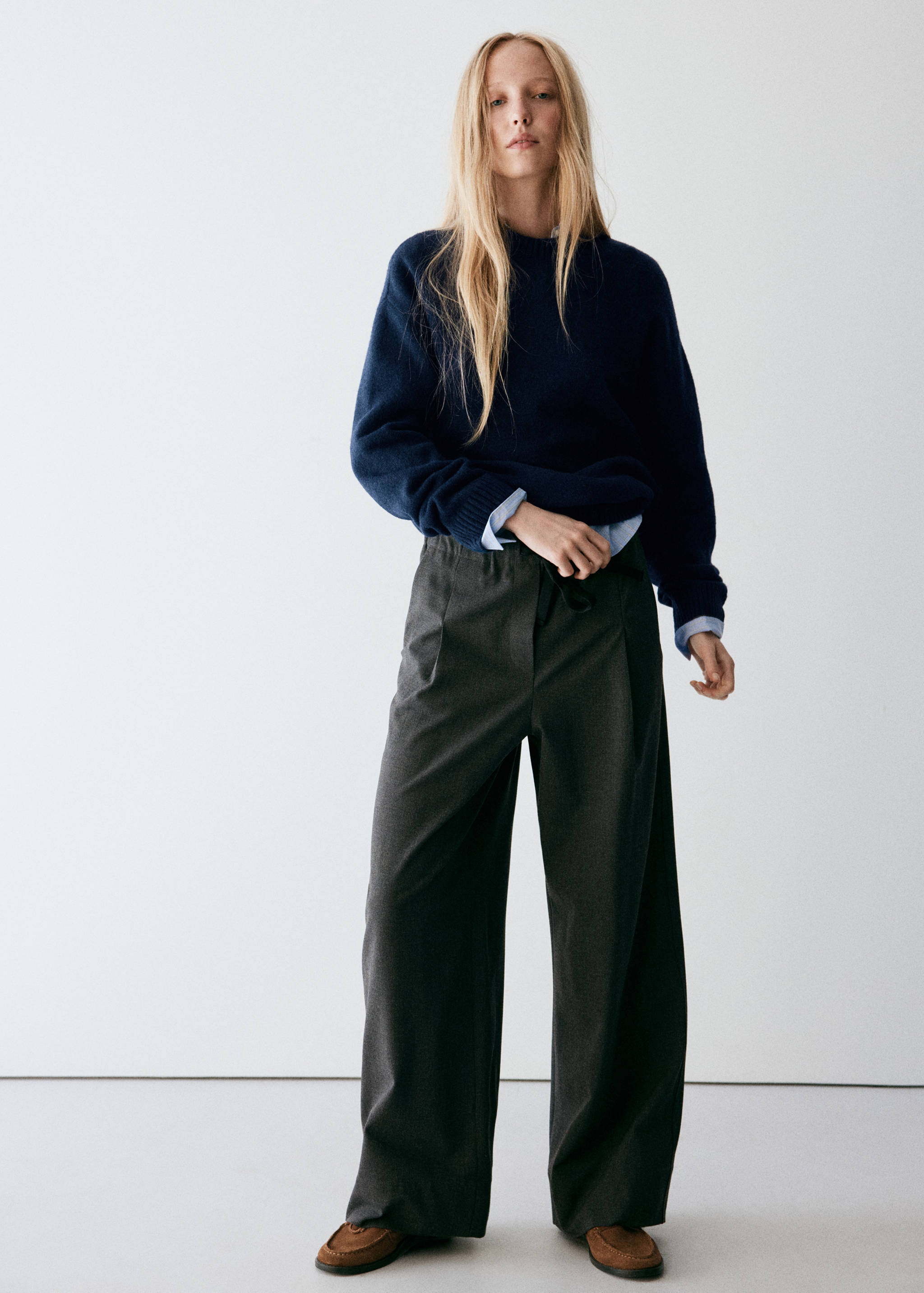 Drawstring straight trousers - General plane