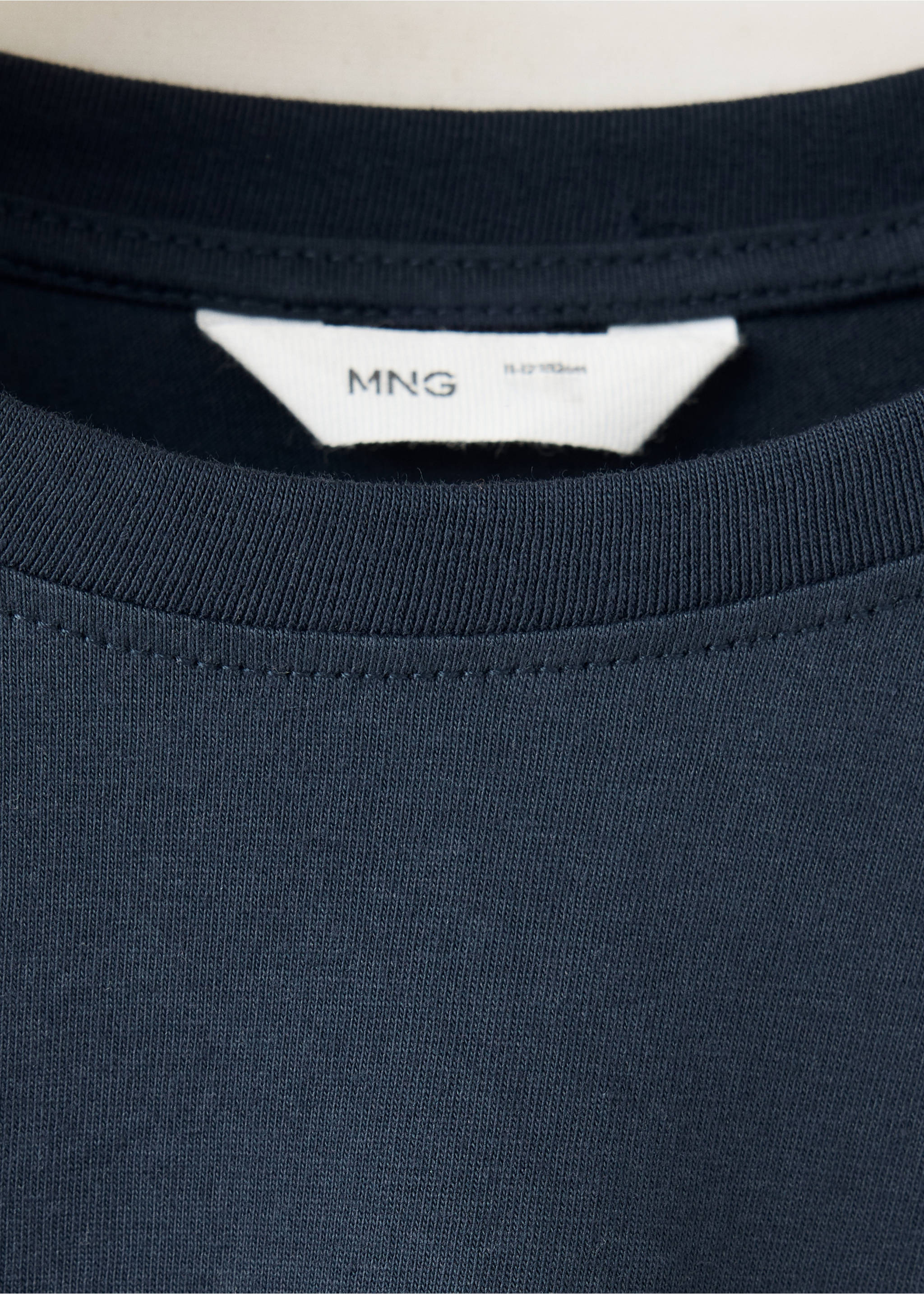 T-shirt fleur brodée - Détail de l'article 8, Bleu marine. Ref: 37058281-00.